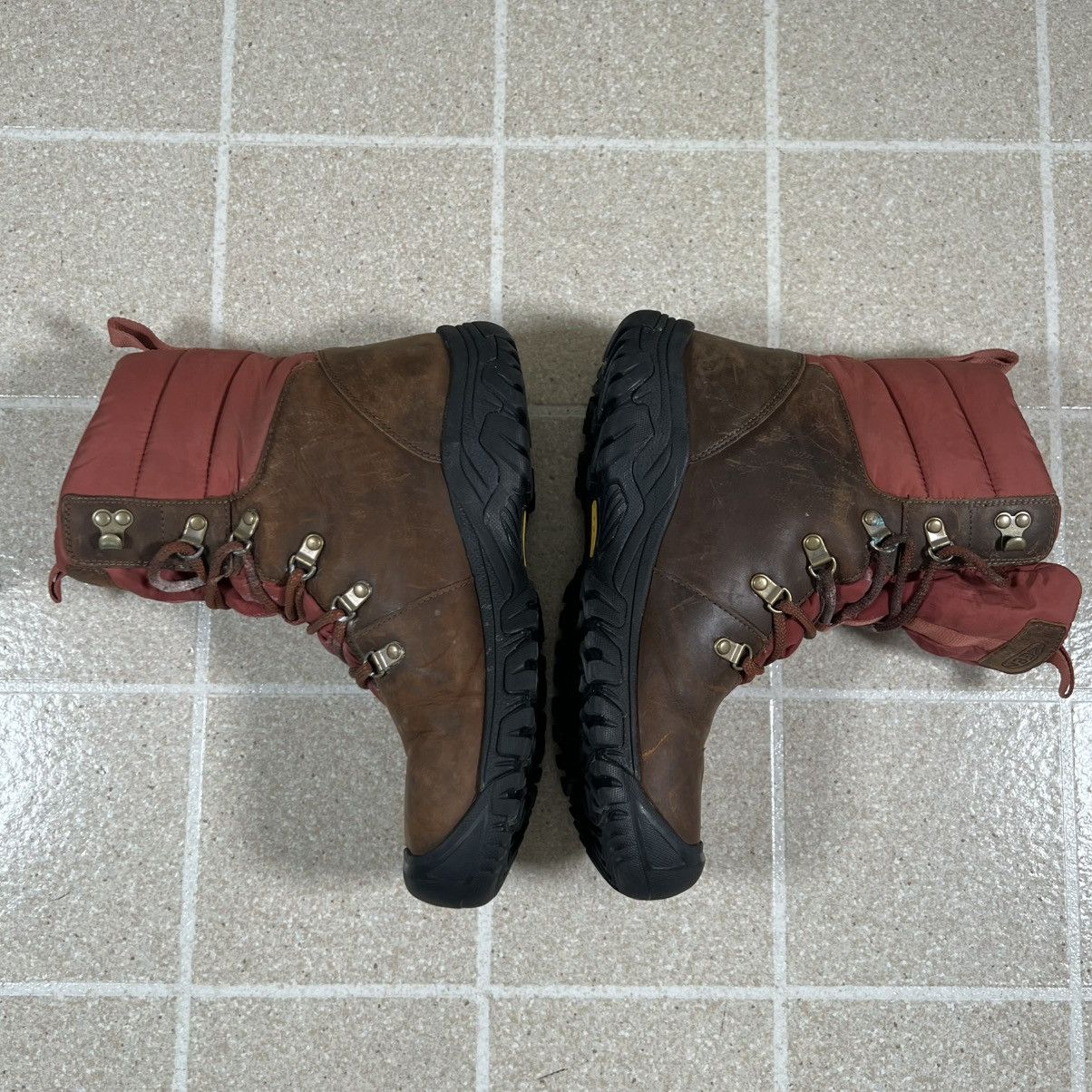 KEEN KEEN Women's Greta Waterproof Boots Hiking Outdoor Size 9.5 Size US 9.5 / IT 39.5 - 8 Thumbnail