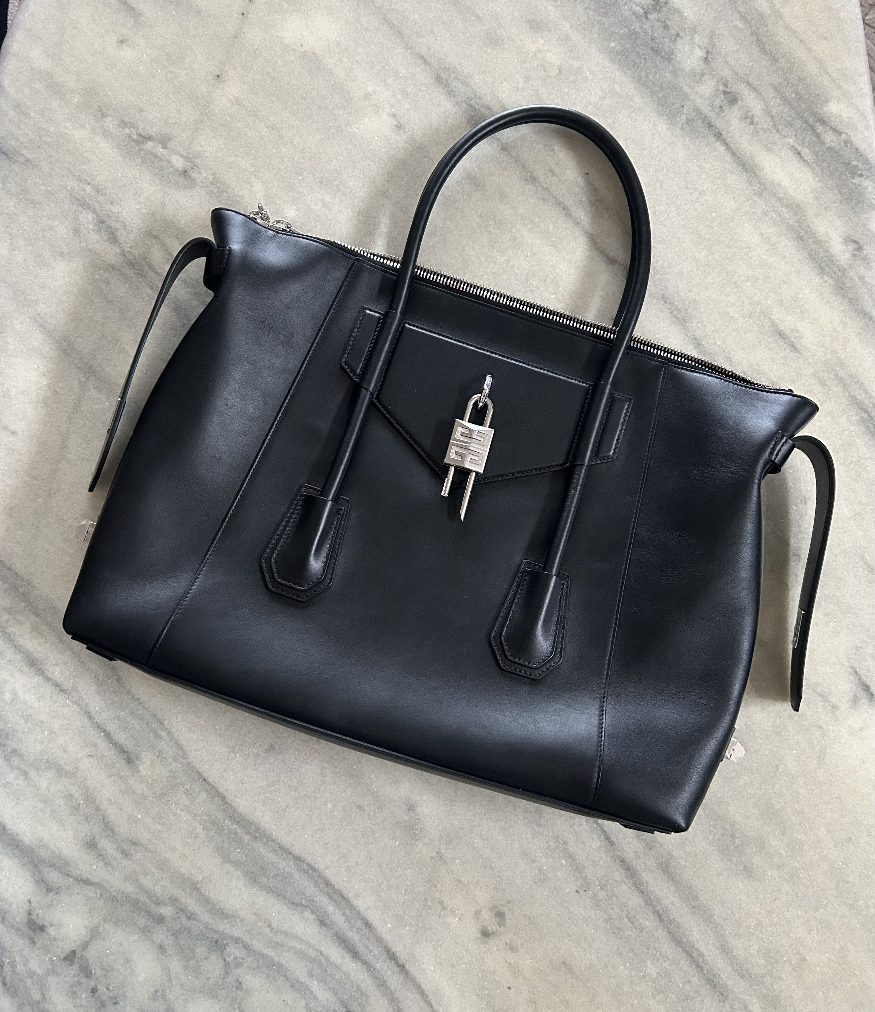 Givenchy Givenchy Black Medium Antigona Soft Lock Shoulder Bag Size ONE SIZE - 4 Thumbnail