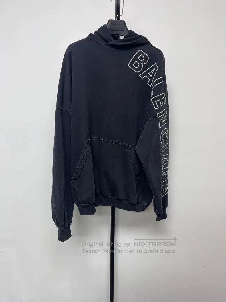 Balenciaga Balenciaga Letter Logo Printed Hooded Pullover Long Sleeve Size US M / EU 48-50 / 2 - 1 Thumbnail