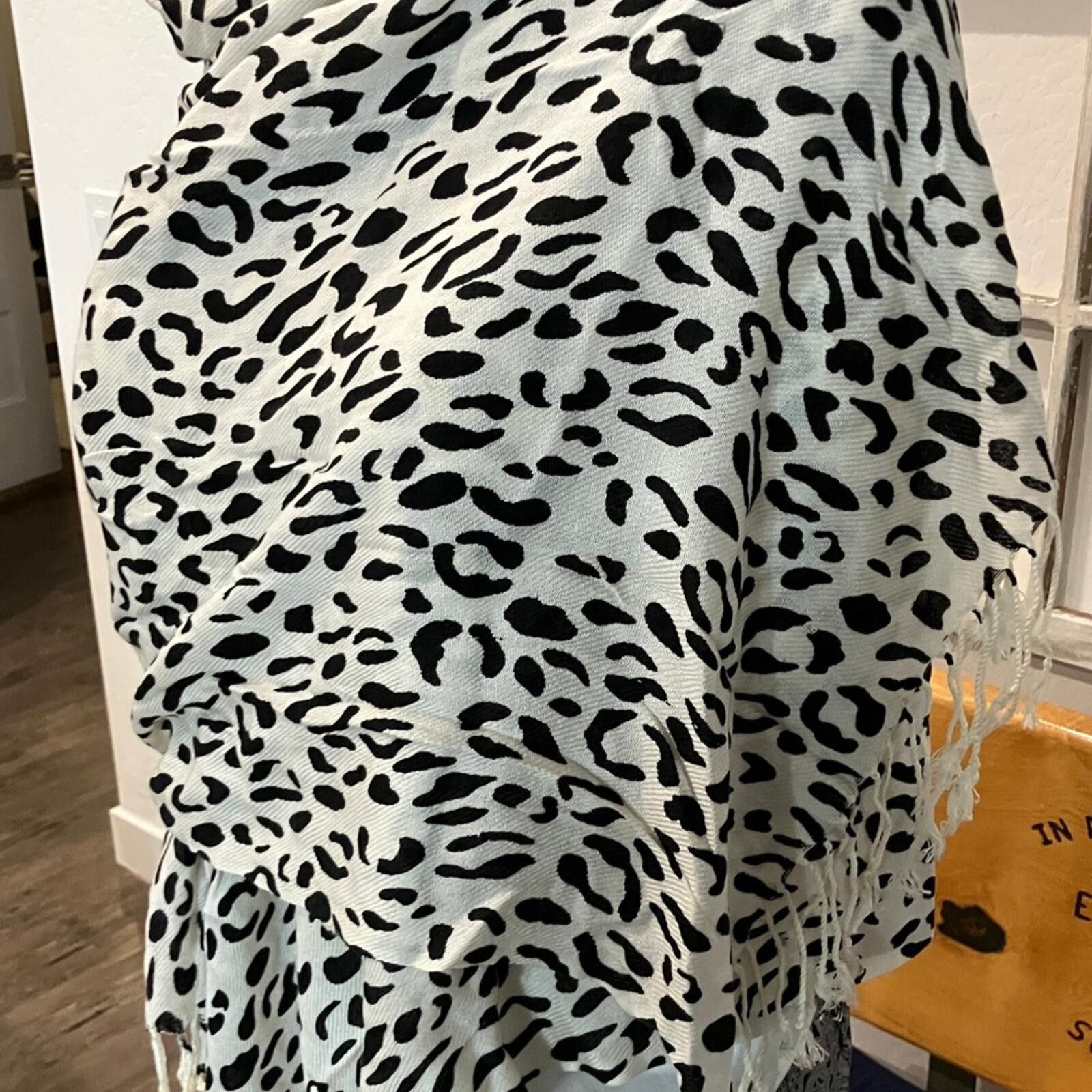 Other Elegant Black and White Leopard Print Scarf Size ONE SIZE - 2 Thumbnail