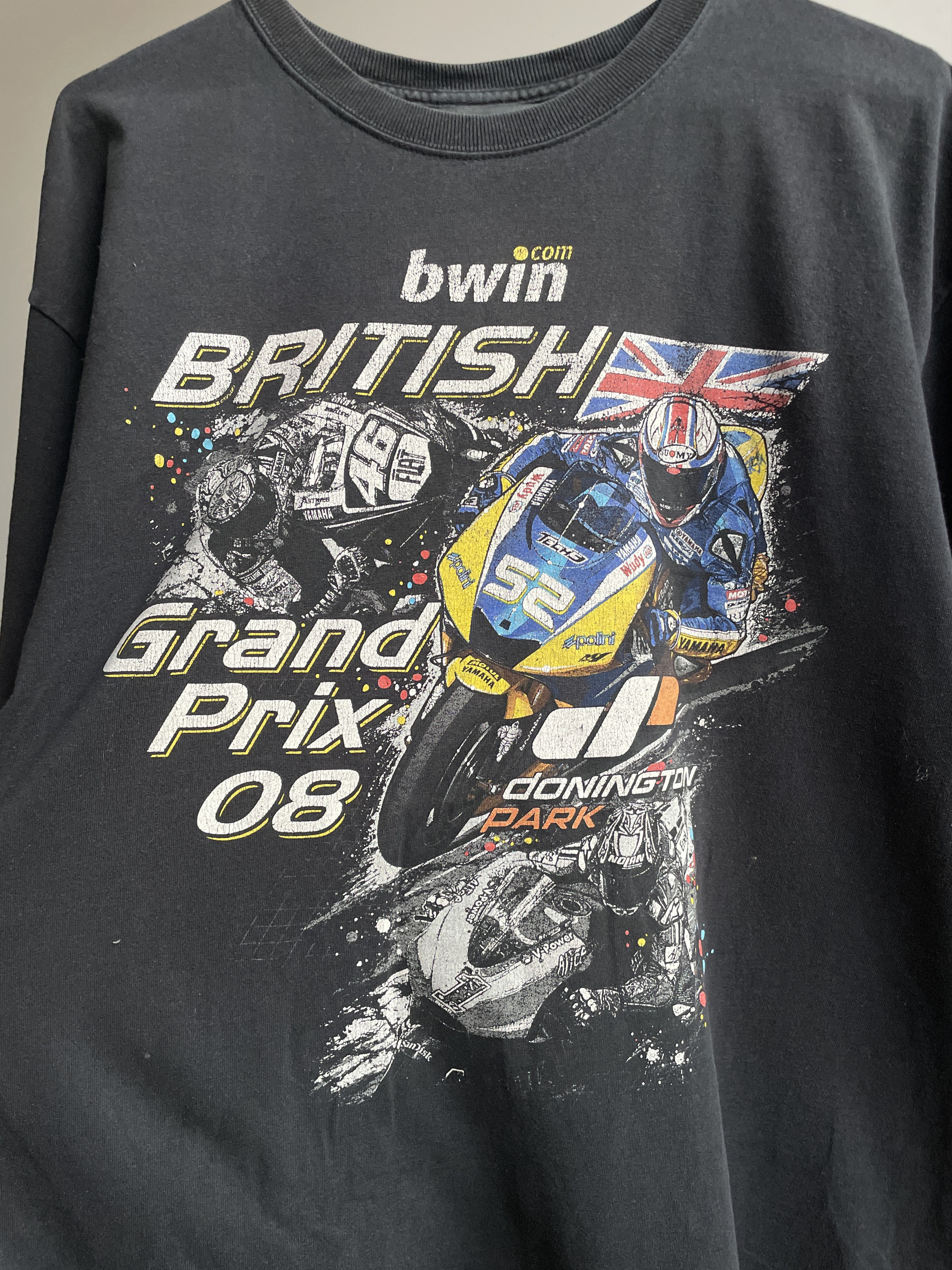 Vintage British Grand Prix 2008 Vintage T-Shirt Size XL Size US XL / EU 56 / 4 - 4 Thumbnail