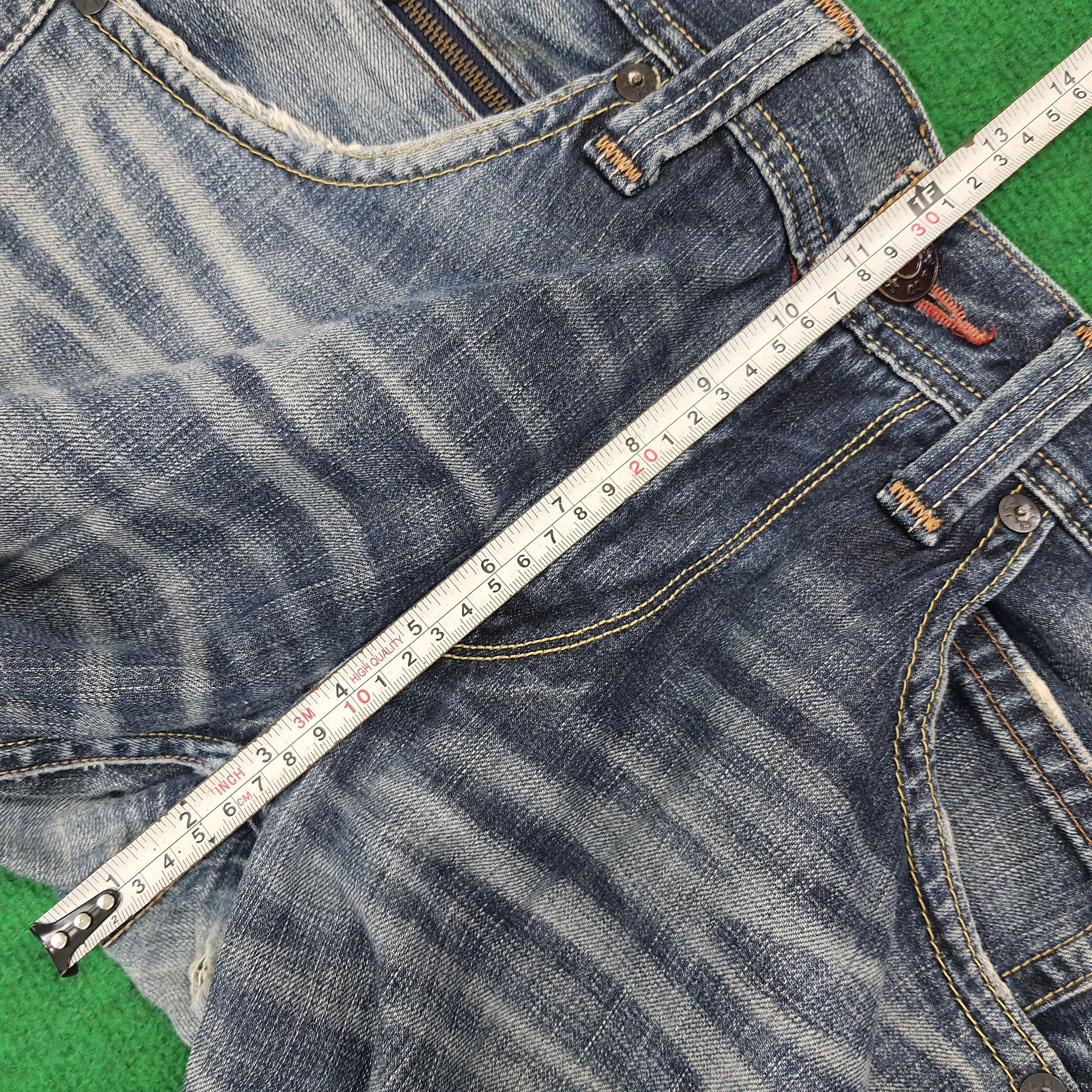 Levi's × Vintage Vintage Levi's 502 Jeans Size US 33 - 14 Thumbnail
