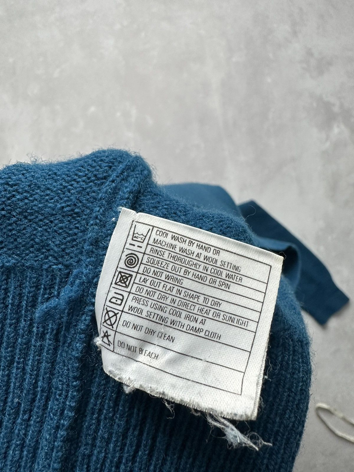 Pringle Of Scotland × Vintage Sweater Vintage Pringle Sports Scotland size XL Size US XL / EU 56 / 4 - 10 Thumbnail