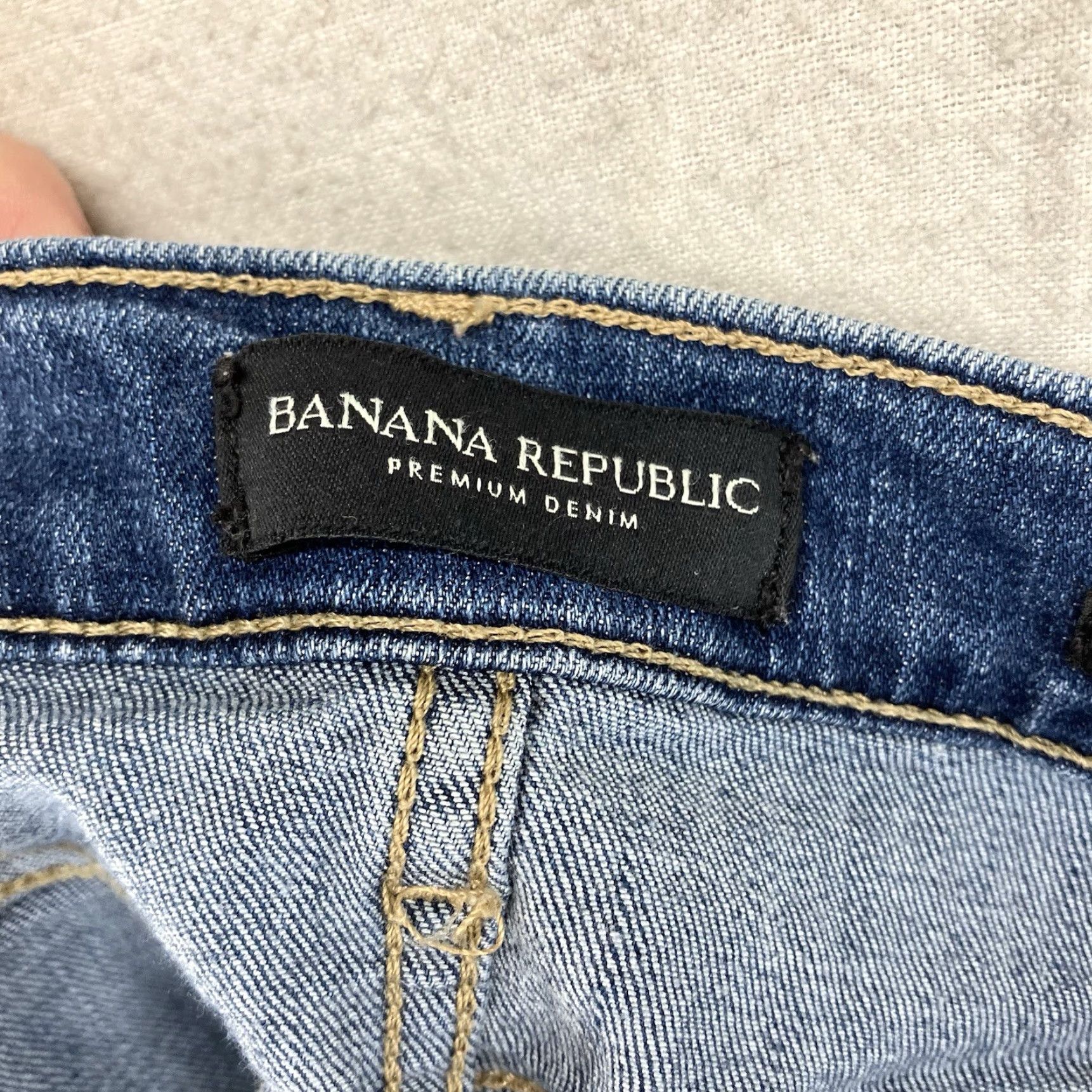 Banana Republic Banana Republic Women's Cutoff Denim Jean Shorts 27 Mid Rise Side Stripe 2in Inseam Blue Regular Size 27" / US 4 / IT 40 - 3 Thumbnail
