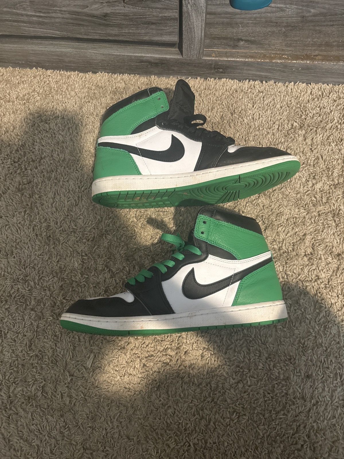 Jordan Brand Jordan 1s High Lucky Og Lucky Green Size US 11 / EU 44 - 1 Thumbnail
