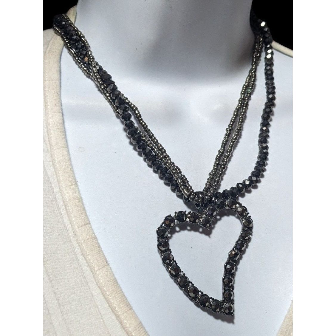 Other Glam Goth Rhinestone Open Heart Beaded Necklace Size ONE SIZE - 7 Thumbnail
