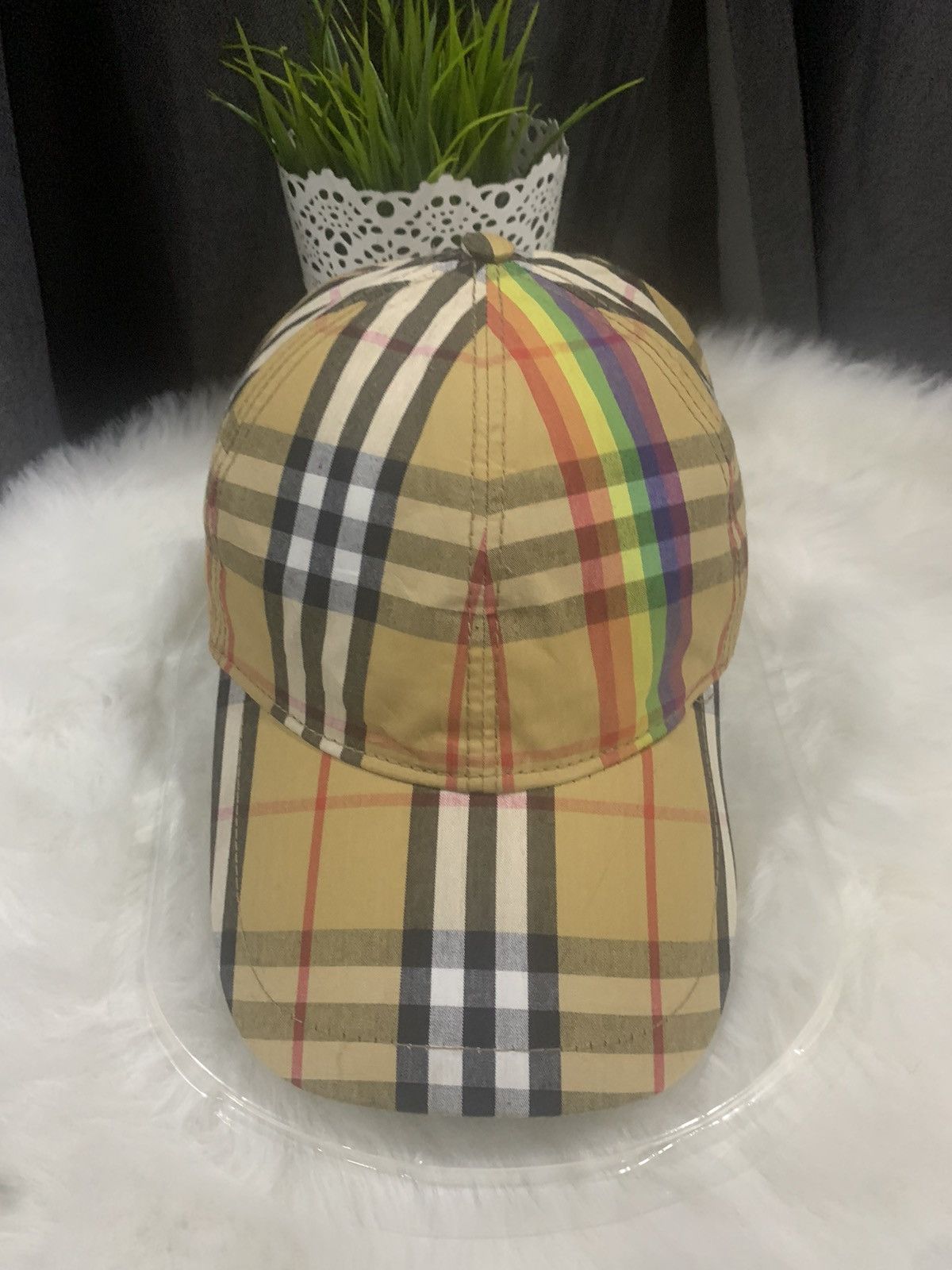 Burberry STEAL!! BURBERRY Caps Novacheck Size ONE SIZE - 3 Thumbnail