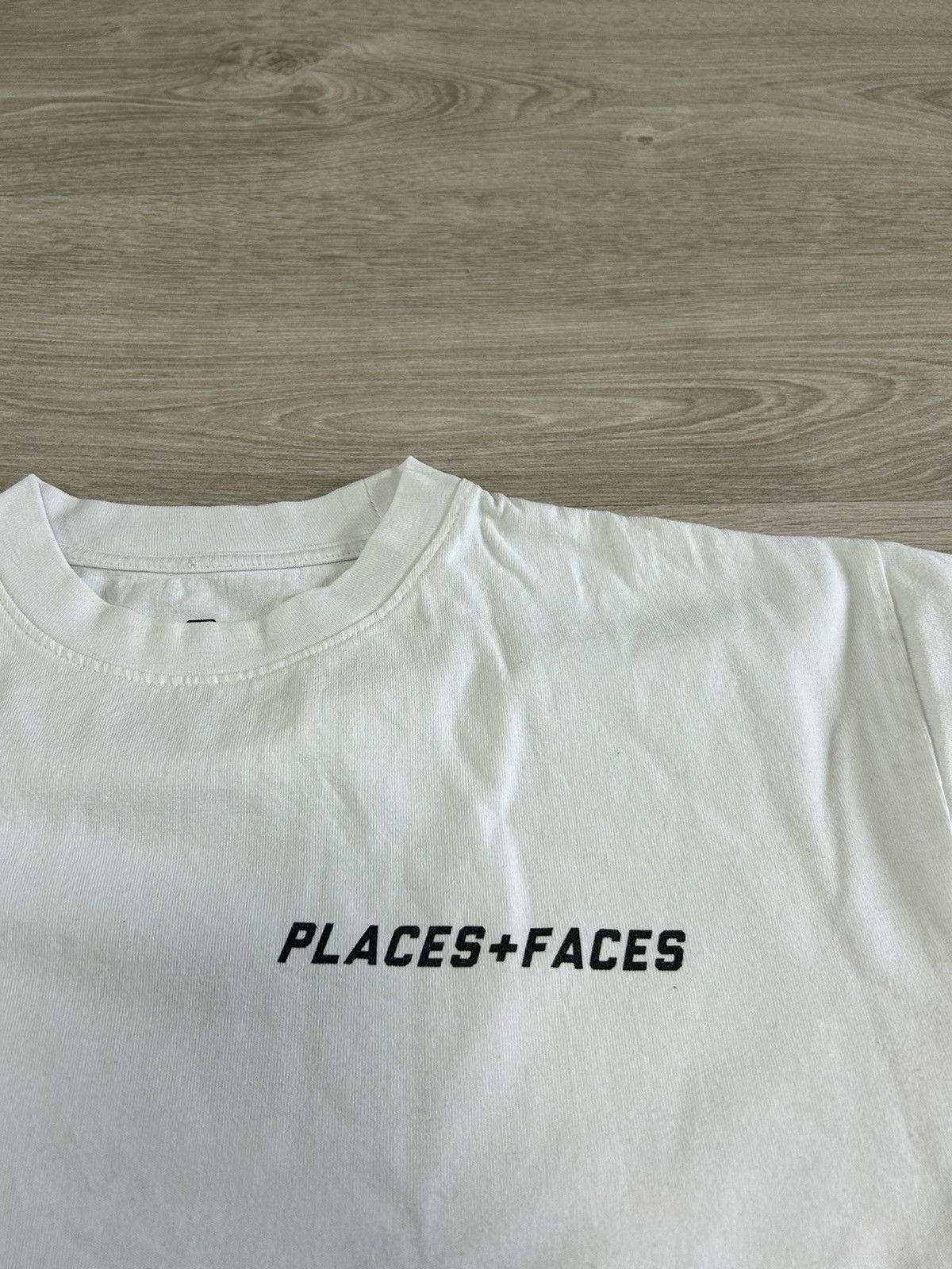 Places + Faces Places + Faces small logo T-shirt size S Size US S / EU 44-46 / 1 - 2 Thumbnail