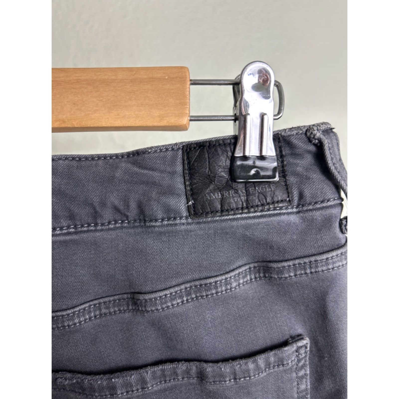 American Eagle Outfitters American Eagle Outfitters Tomgirl Jeans Women's 8 Gray Distressed Mid-Rise Size 30" / US 8 / IT 44 - 7 Thumbnail