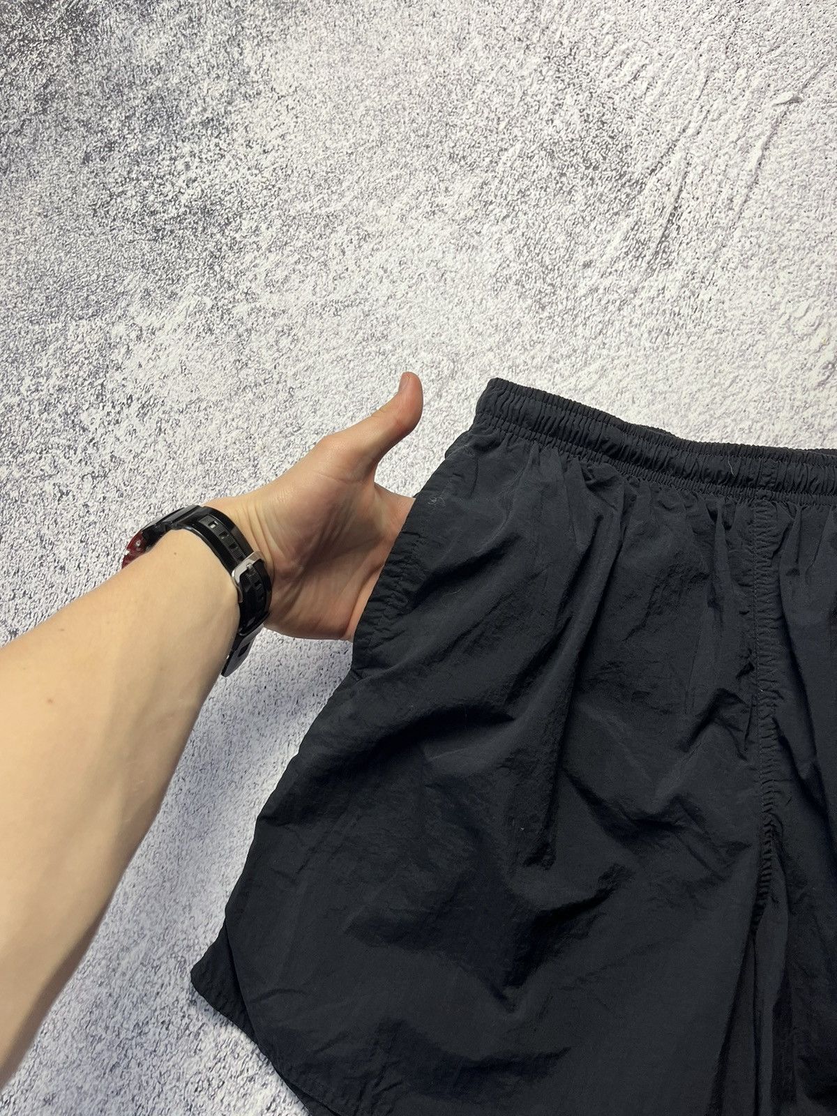 Nike Rare Vintage Nike Shorts Big Logo Y2K Size M Size US 32 / EU 48 - 6 Thumbnail