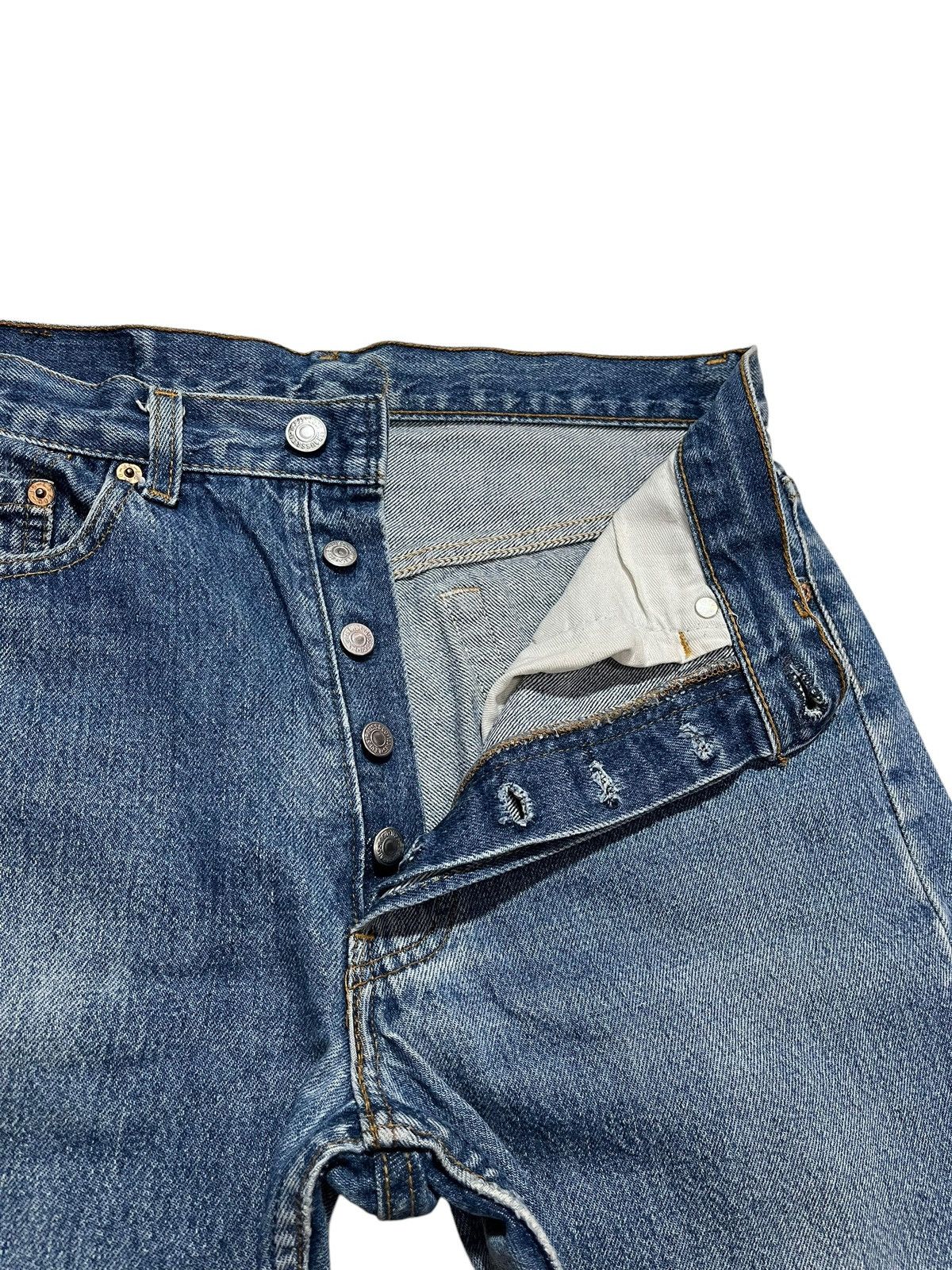 Levi's × Vintage VINTAGE LEVIS 501xx MADE IN USA JEANS Size US 31 - 6 Thumbnail