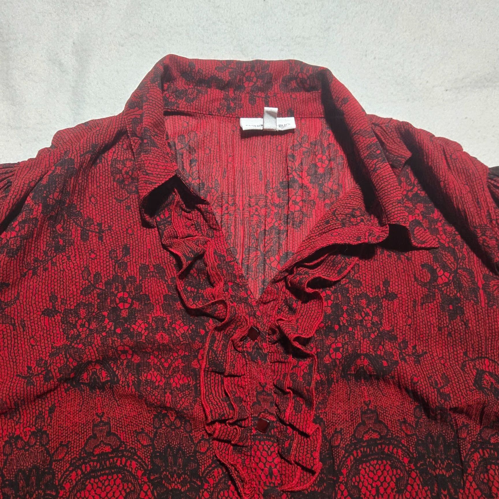 Vintage Fashion Bug Shirt Adults Womens 18 Red All-Over Floral Print 3/4 Sleeve Button Up Henley Bohemian Woman Size XXL / US 16-18 / IT 52-54 - 2 Thumbnail