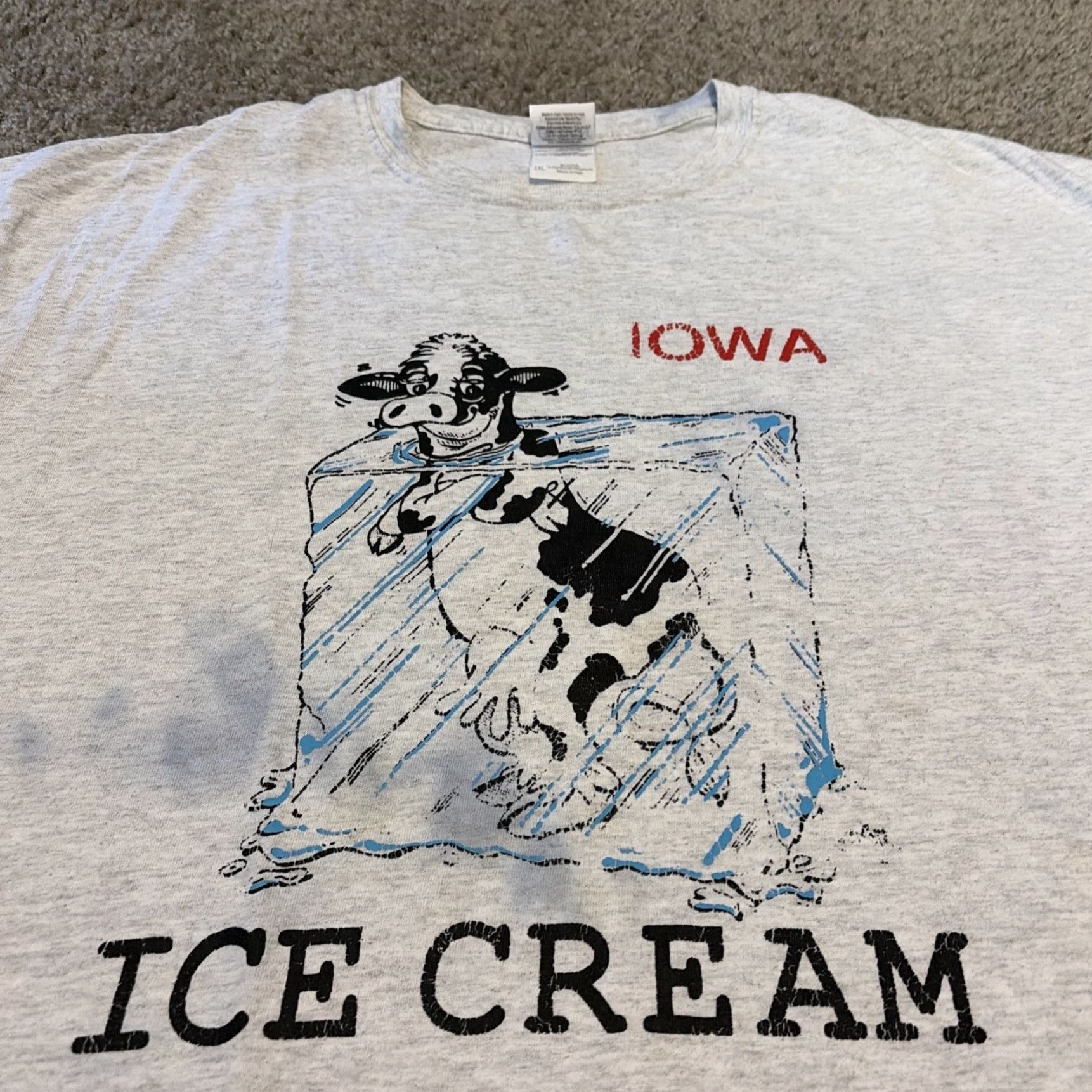 Gildan VINTAGE Iowa Ice Cream Dairy Cow Funny Graphic T-Shirt XL Men's Gray Gildan 2XL Size US XL / EU 56 / 4 - 3 Thumbnail