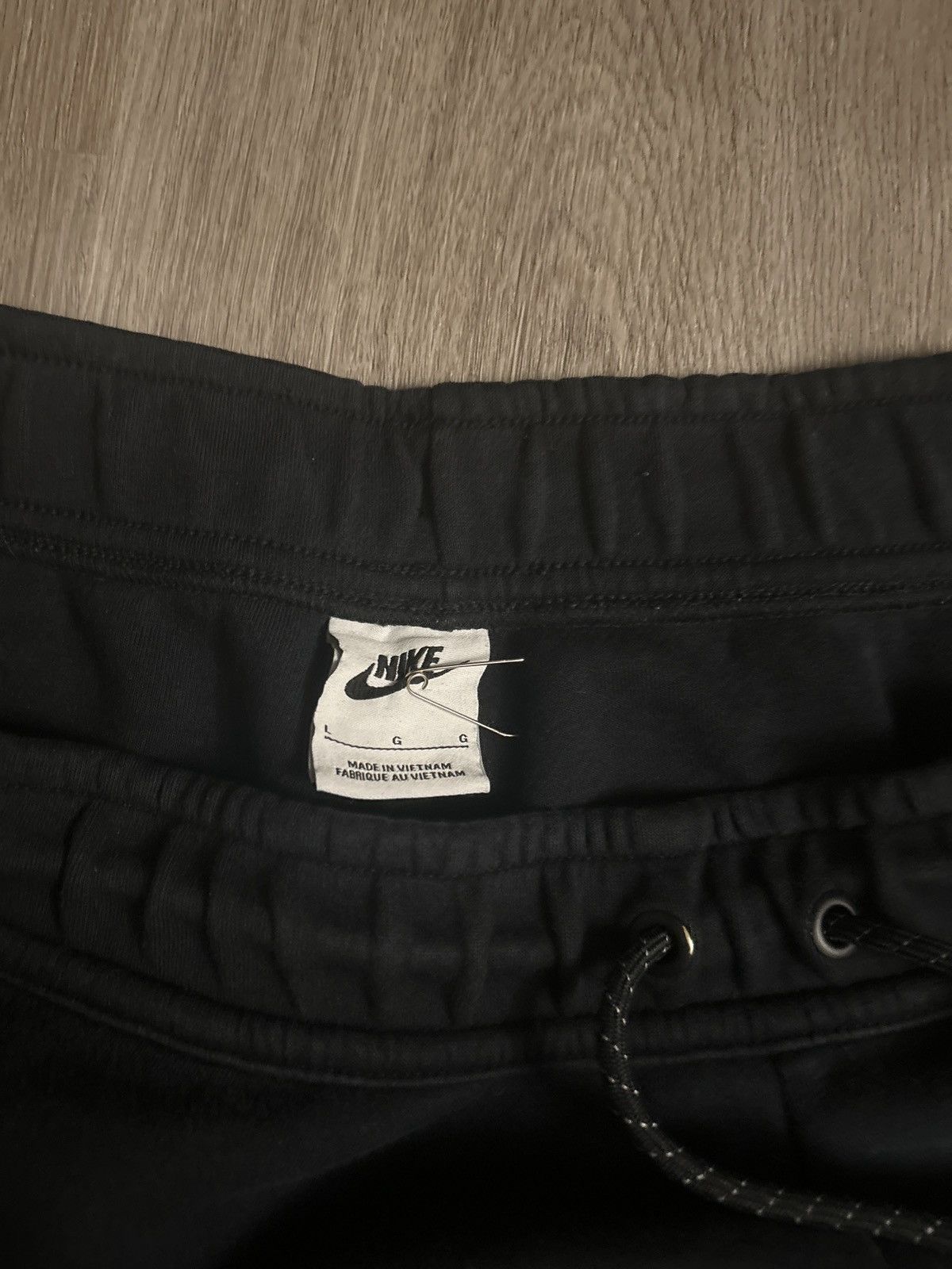 Nike Nike Tech shorts Size US 33 - 4 Thumbnail