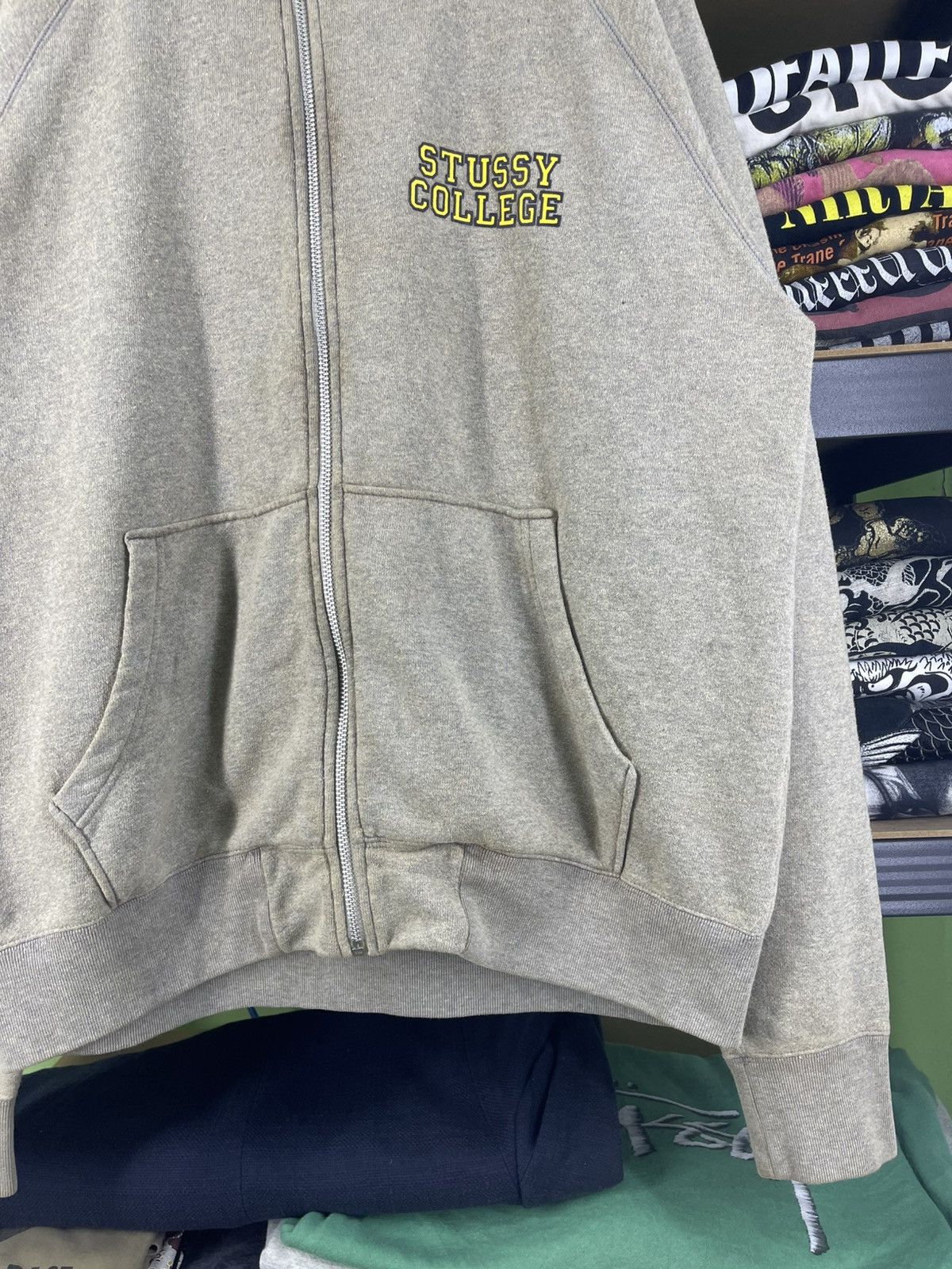 Stussy Vintage Stussy College Omiya Chapter 5th Anniversary Hoodie Size US L / EU 52-54 / 3 - 5 Thumbnail