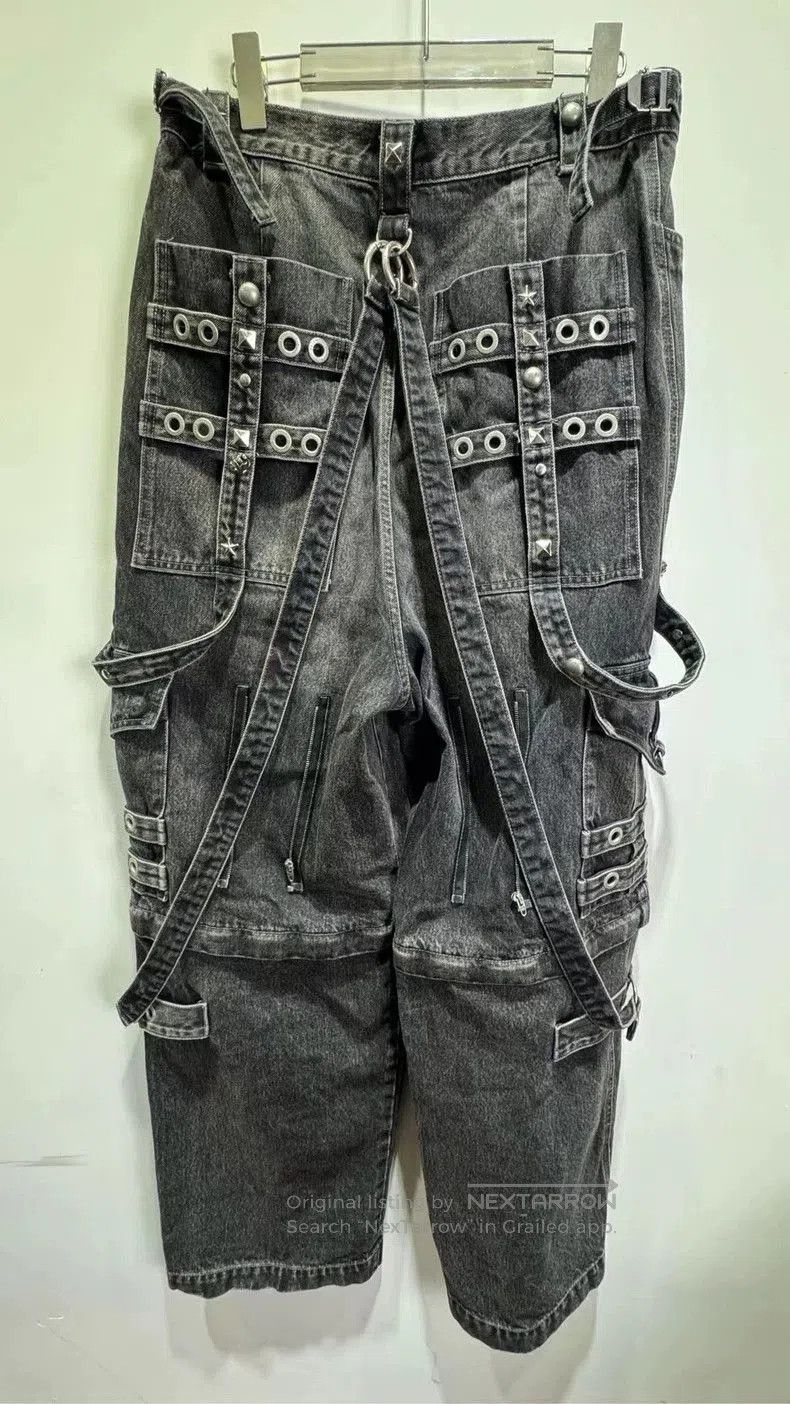 Balenciaga Balenciaga Black Washed Distressed Cargo Jeans. Size US 30 / EU 46 - 2 Thumbnail