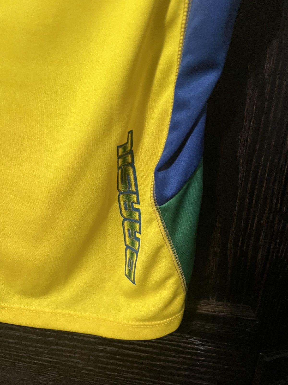 Other Brasil Jersey Mens LG Yellow Green Brazil Soccer Shirt Size US L / EU 52-54 / 3 - 5 Thumbnail