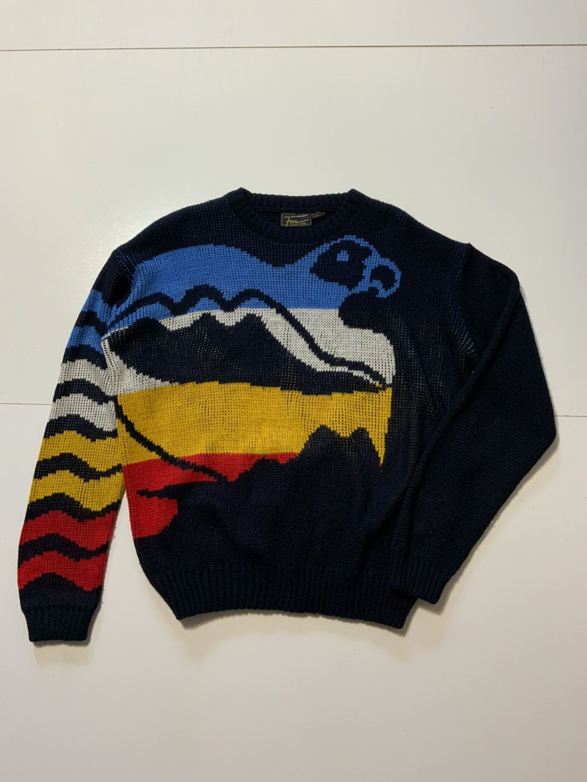 Vintage Vintage 80s Made In Italy Eagle Bird Knit Pullover Sweater Size US L / EU 52-54 / 3 - 1 Thumbnail