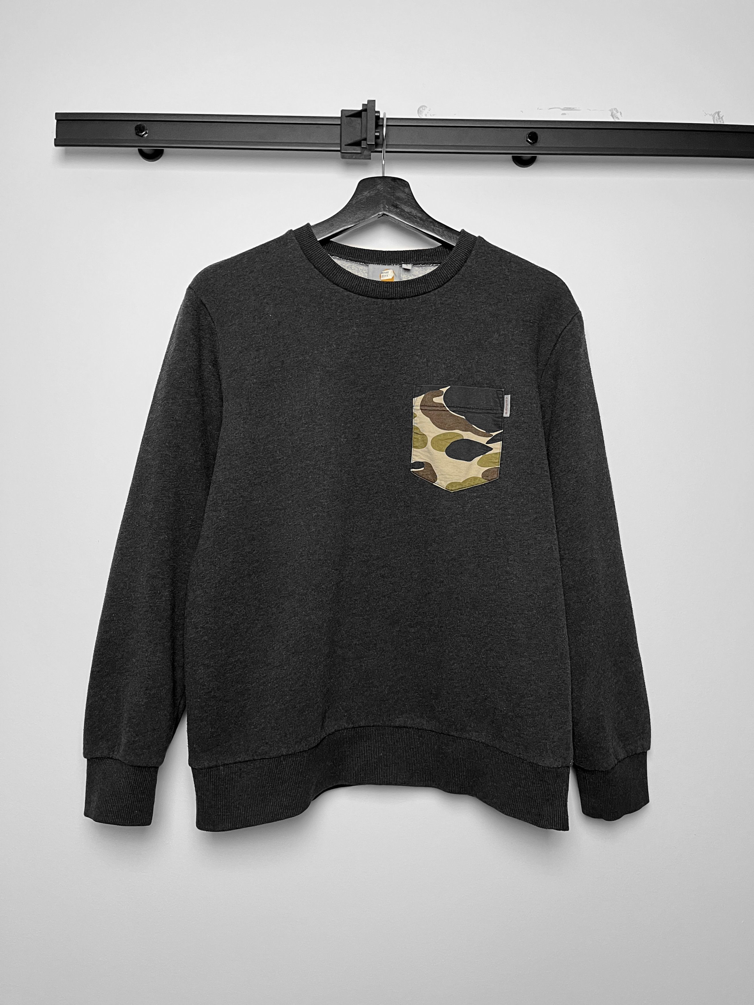 Carhartt Dark gray Carhartt sweater with pocket size S Size US S / EU 44-46 / 1 - 3 Thumbnail