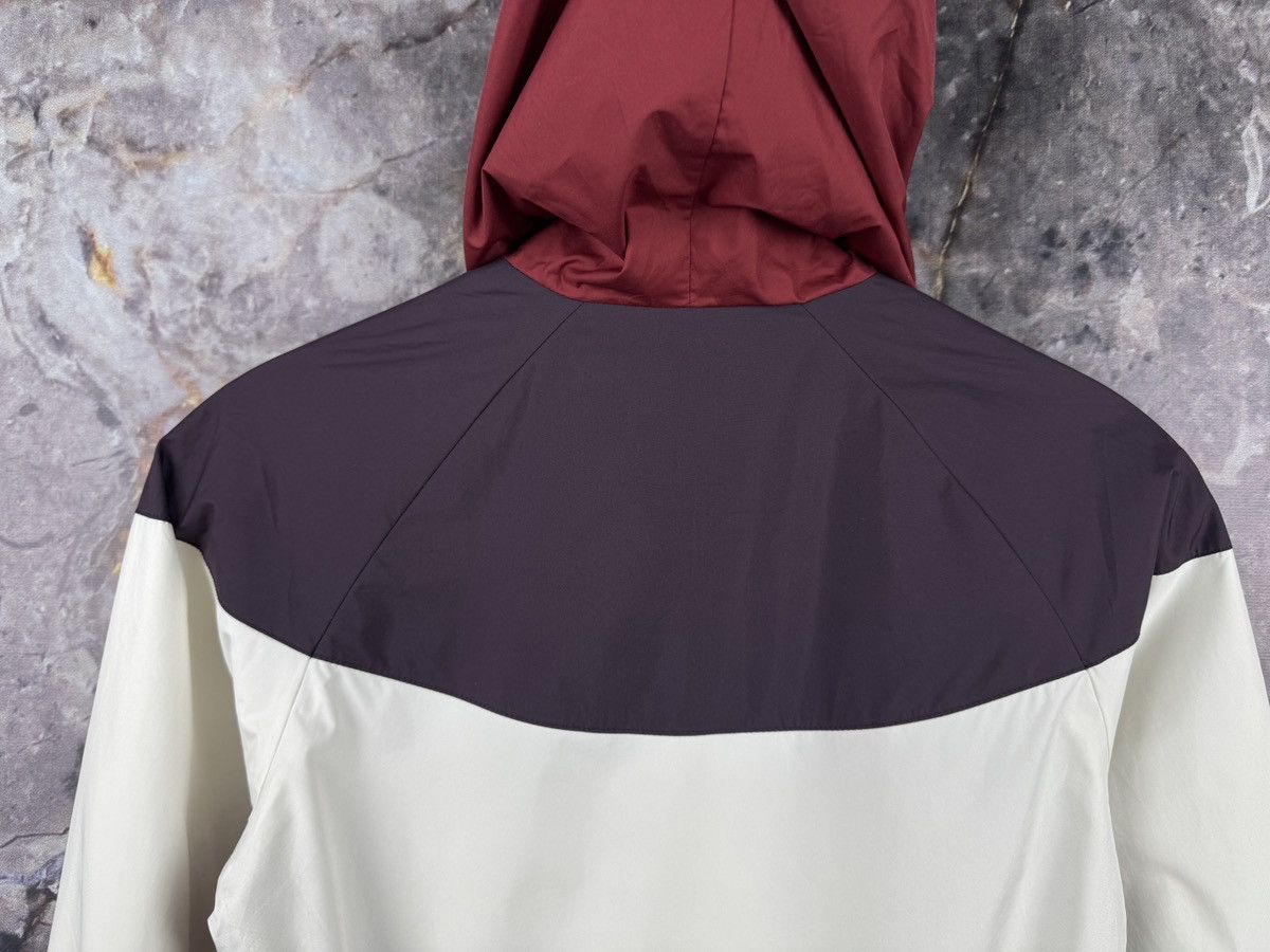 Nike Nike Windbreaker Jacket Burgundy Cream Hooded Full Zip Size XS / US 0-2 / IT 36-38 - 16 Thumbnail