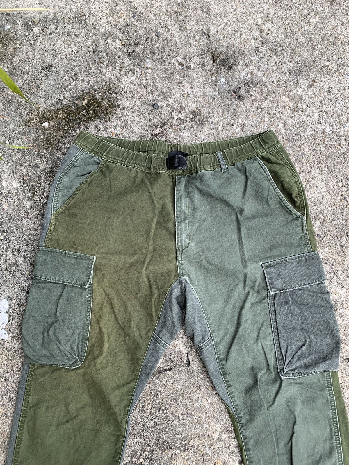 Sage De Cret 🔥Rare🔥 Rokx x Sage de cret collaboration cargo pants Size US 34 / EU 50 - 7 Thumbnail