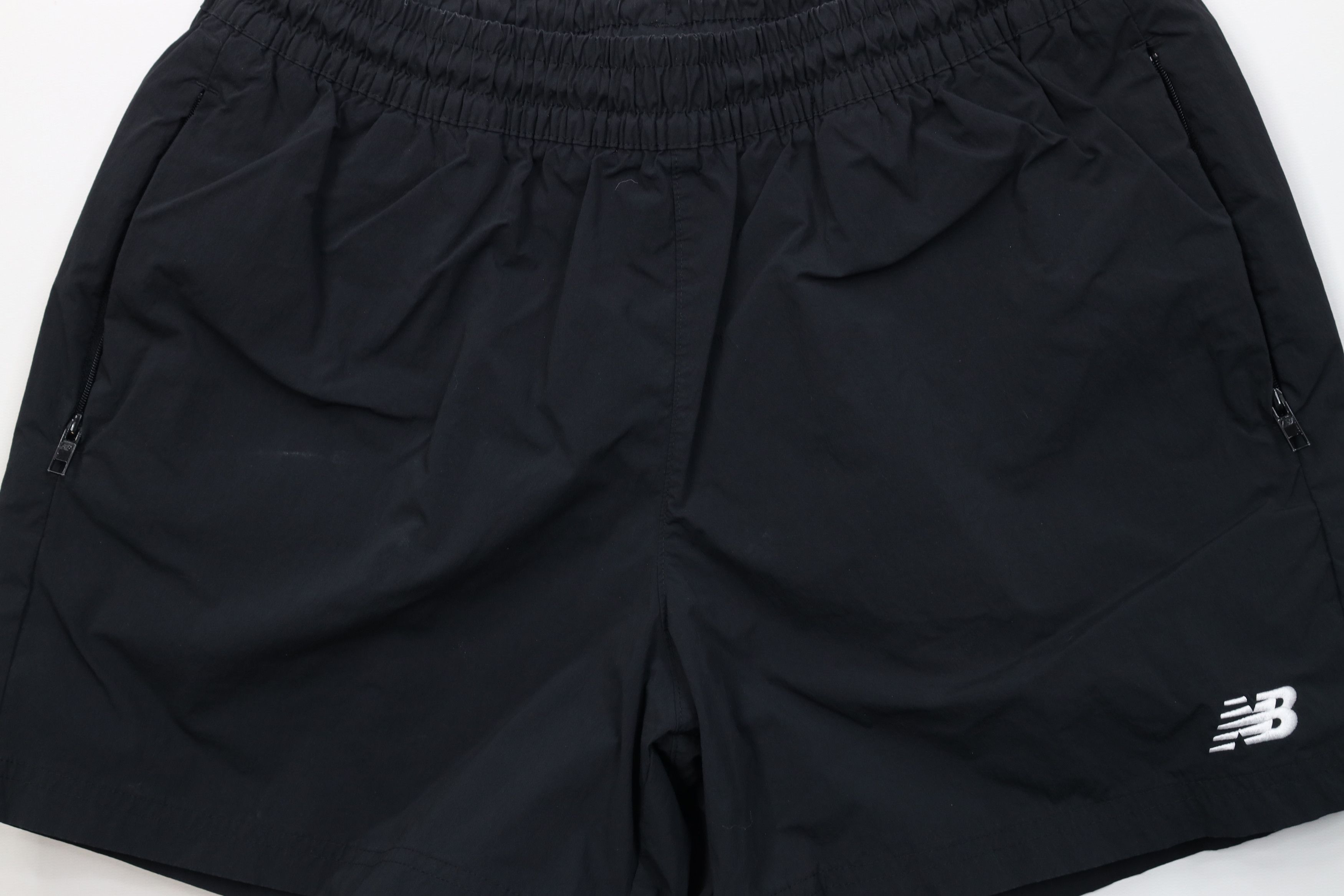 New Balance Vintage Y2K New Balance Above Knee Windbreaker Shorts Black Size US 34 / EU 50 - 3 Thumbnail