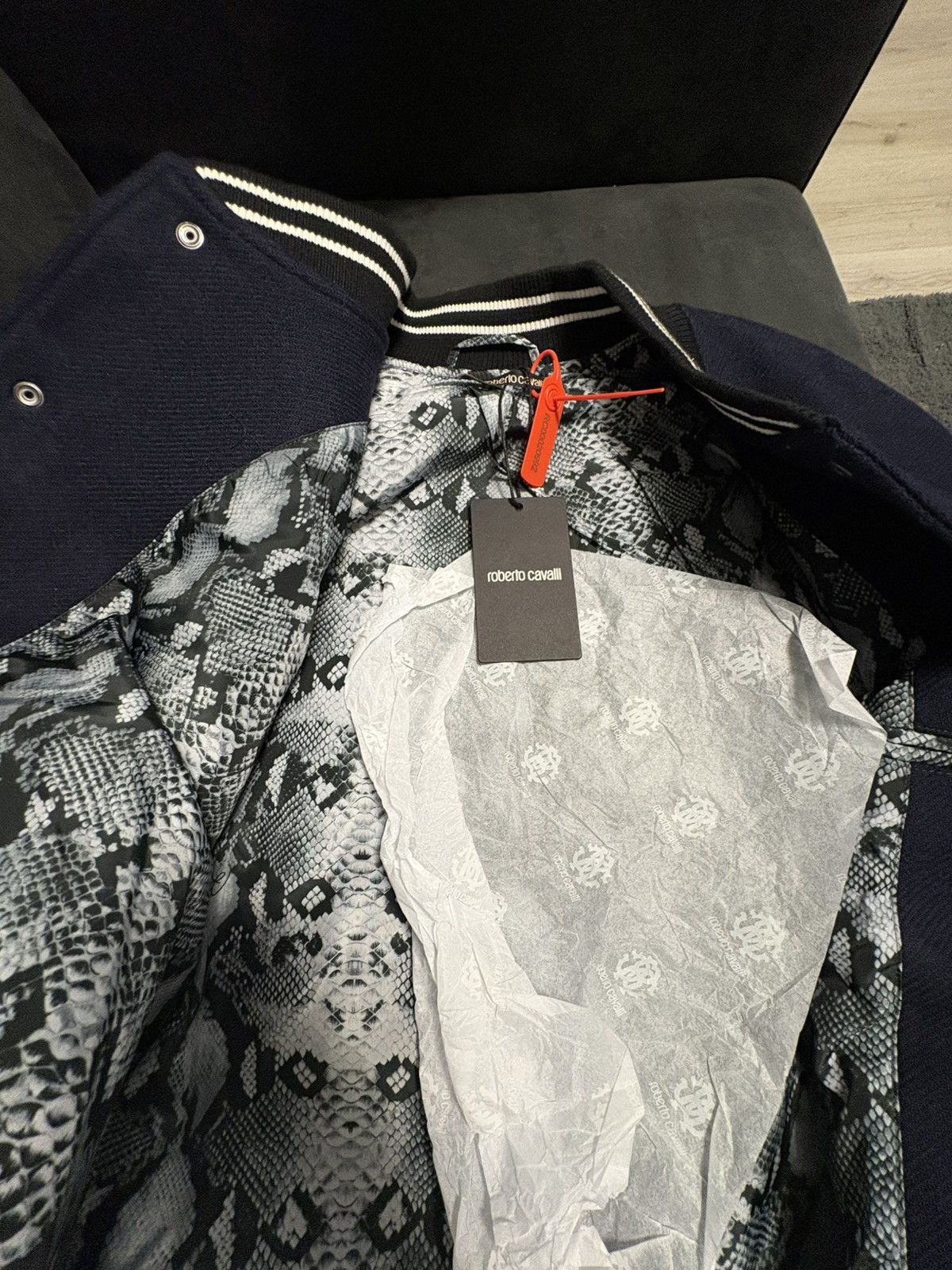 Roberto Cavalli Roberto cavali Size US XL / EU 56 / 4 - 4 Thumbnail