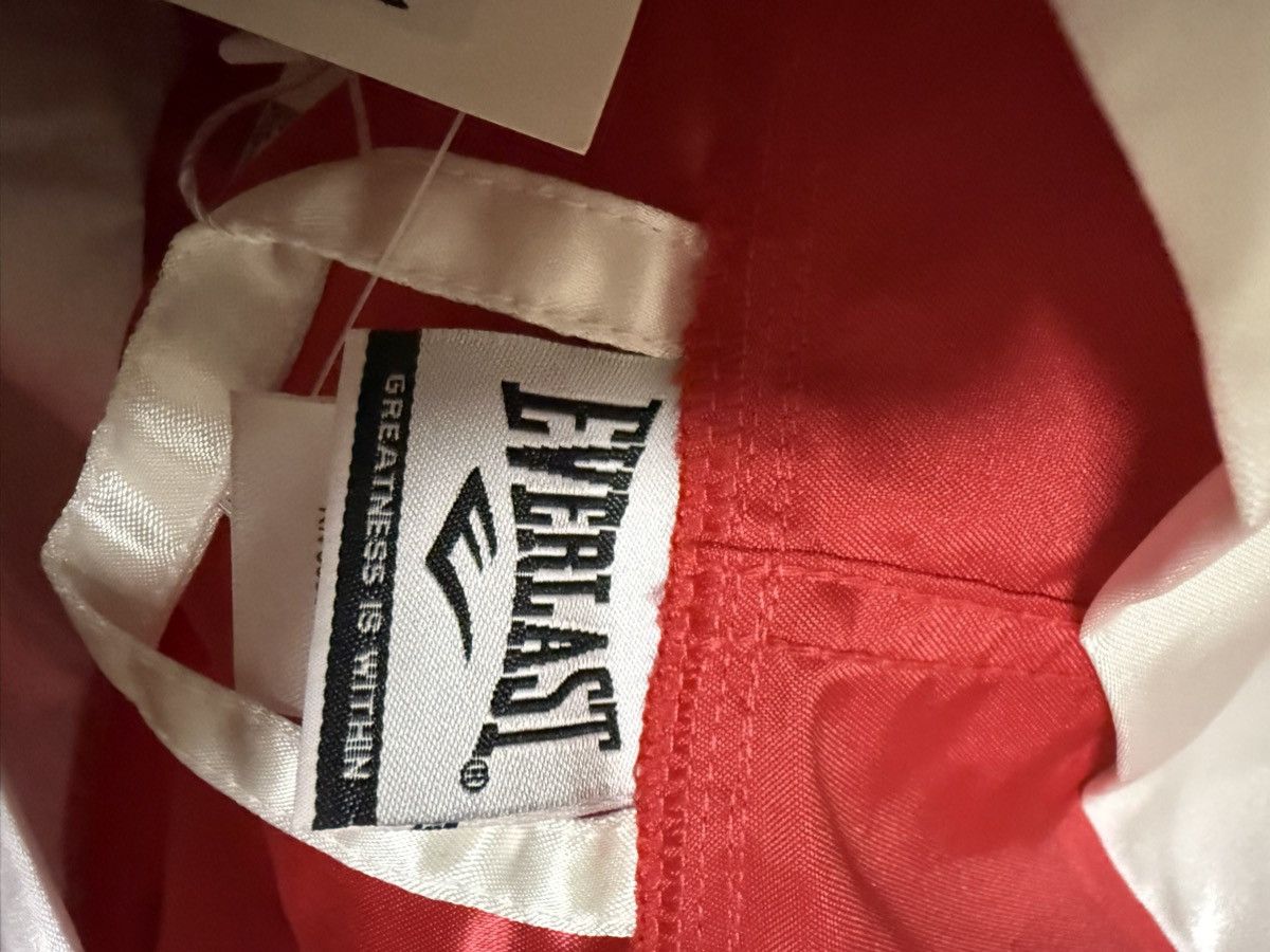 Supreme Supreme everlast satin hooded boxing robe Size US M / EU 48-50 / 2 - 6 Thumbnail