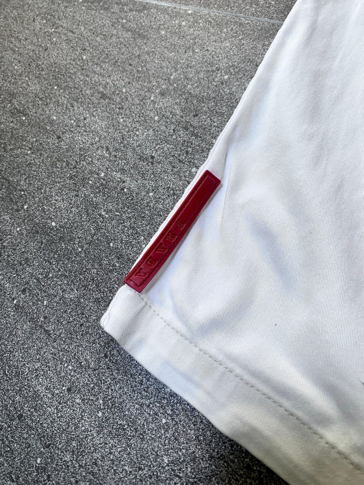 Prada 2000s Red Tab Shorts Size US 32 / EU 48 - 4 Thumbnail