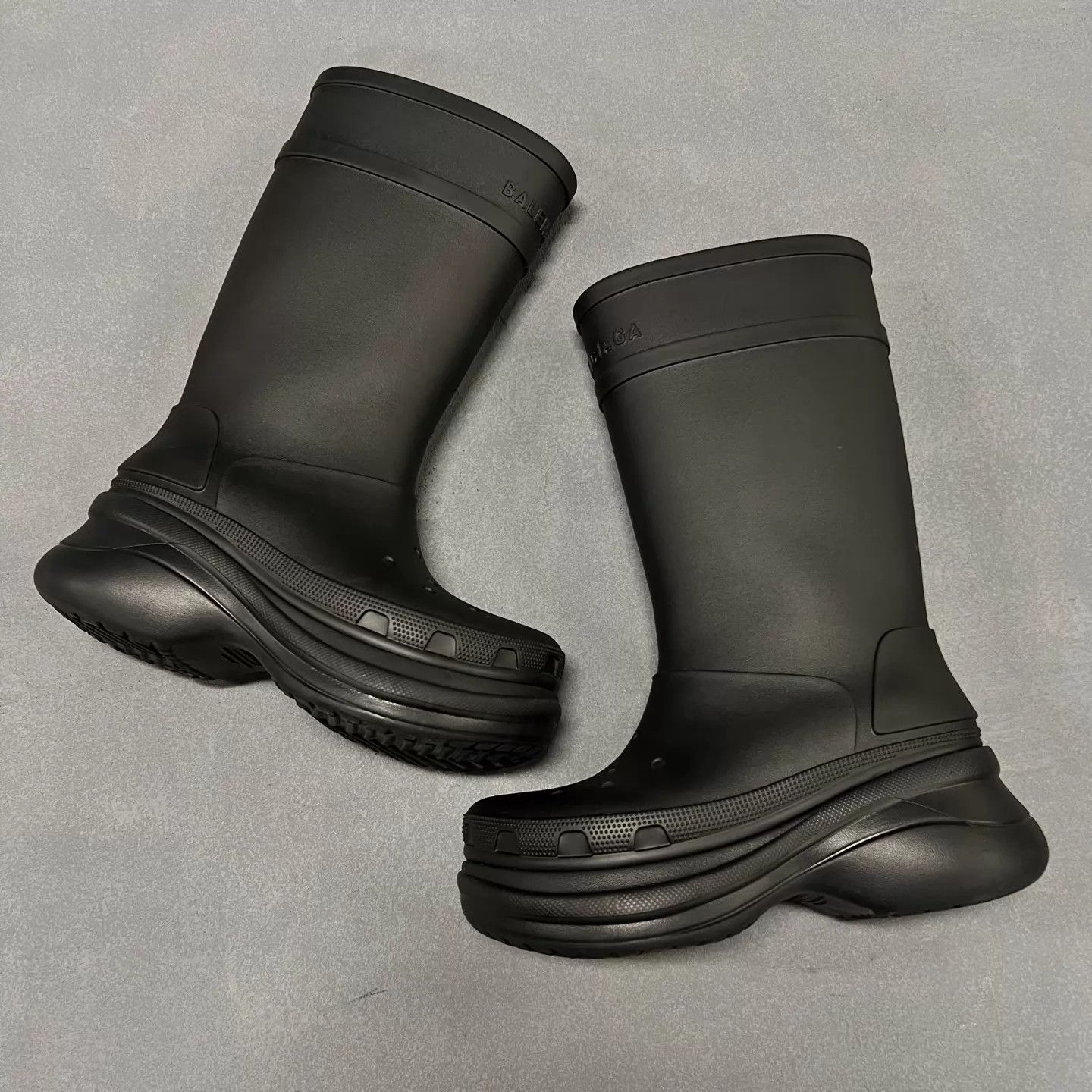 Balenciaga Balenciaga x Crocs Black Knee-High Rain Boot 42 Size US 9 / EU 42 - 2 Thumbnail