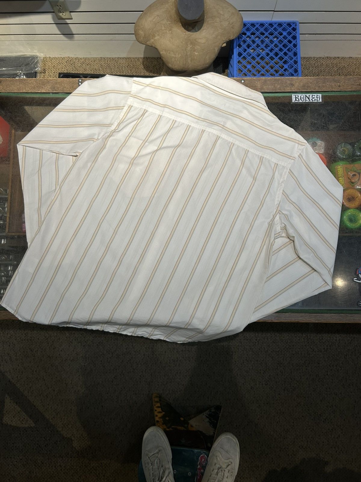 Matix MATIX Pinstripe Button Down Size US XL / EU 56 / 4 - 2 Thumbnail