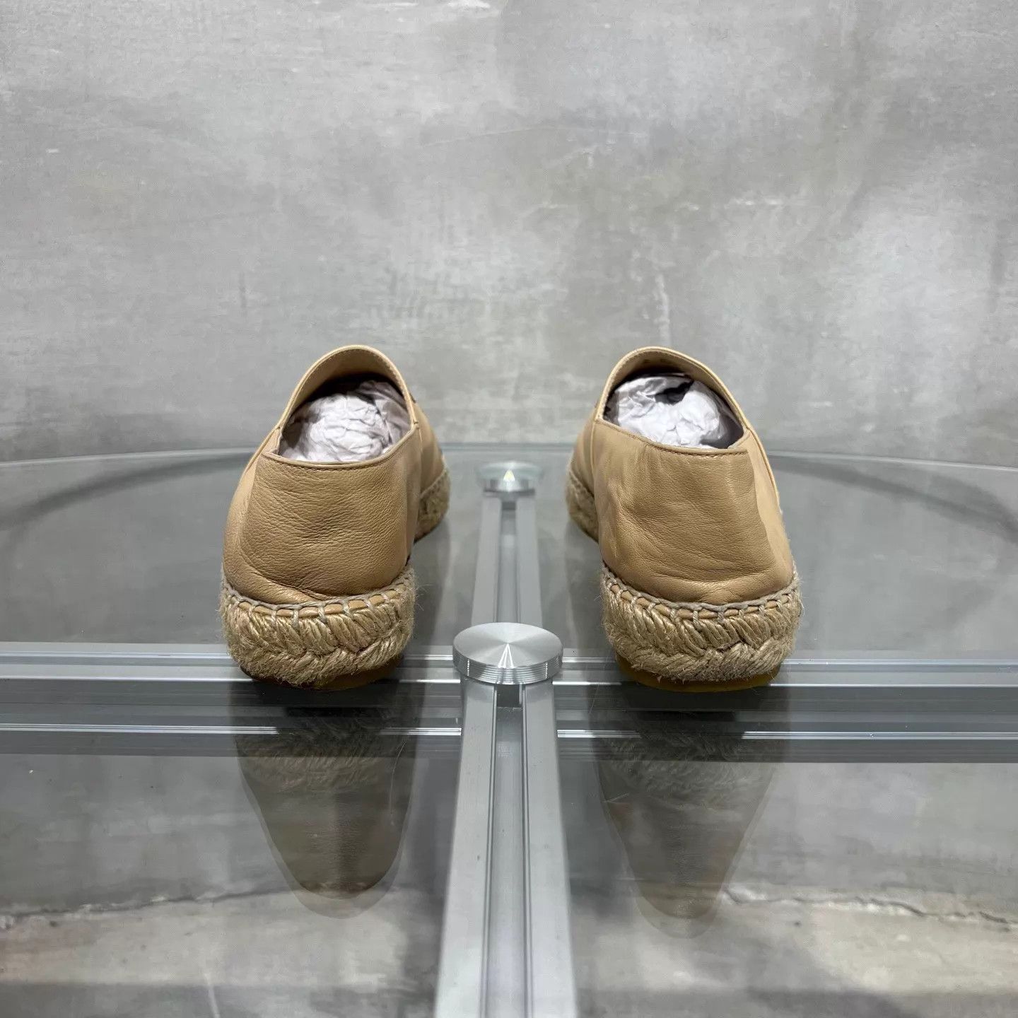 Chanel Chanel Beige Fisherman Shoes 38 EUR Size US 7.5 / IT 37.5 - 6 Thumbnail