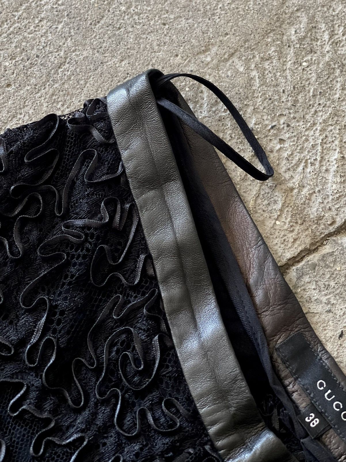 Gucci Archive Gucci - Tom Ford - FW1999 - Evening Lace Pants Size 26" / US 2 / IT 38 - 12 Thumbnail