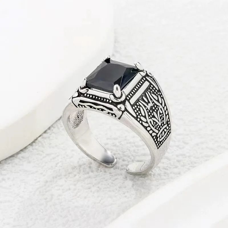 Designer × Jewelry Black Crystal Ring Size ONE SIZE - 2 Thumbnail