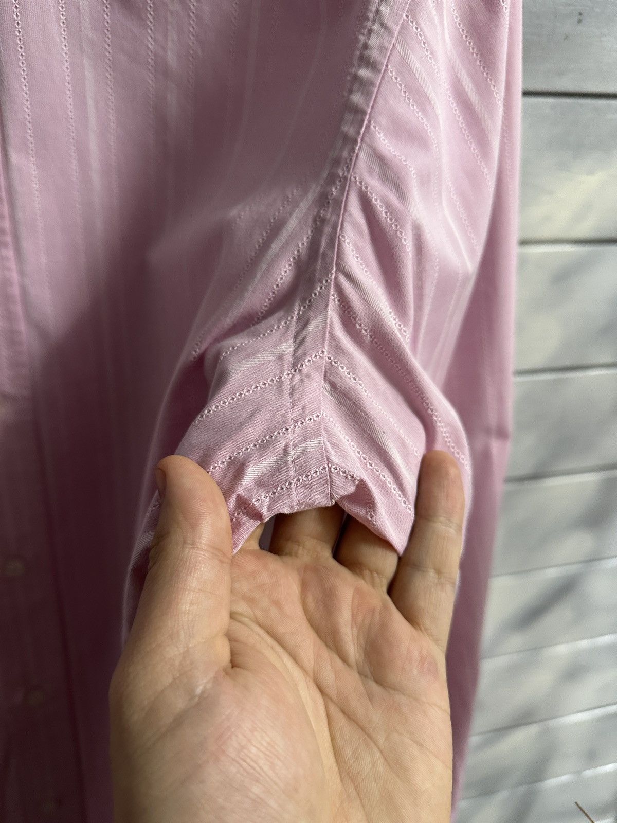 Versace Luxury Vintage Shirt Button Versace Classic Size 15/38 Size US M / EU 48-50 / 2 - 5 Thumbnail