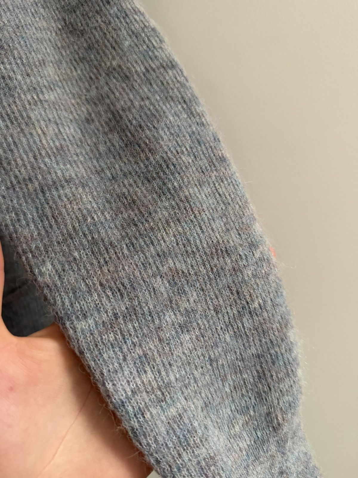 Acne Studios Acne Studios Grey Mohair Blend V-Neck Cardigan Size S / US 4 / IT 40 - 6 Thumbnail