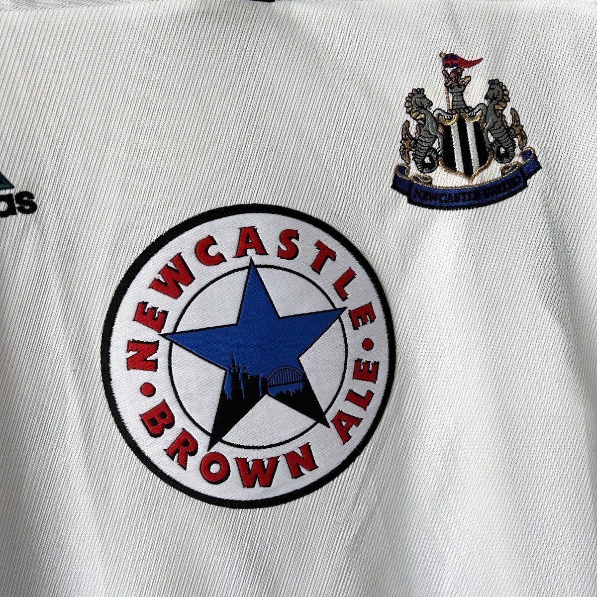 Adidas Newcastle jersey vintage 1999 2000 away Size US XL / EU 56 / 4 - 3 Thumbnail