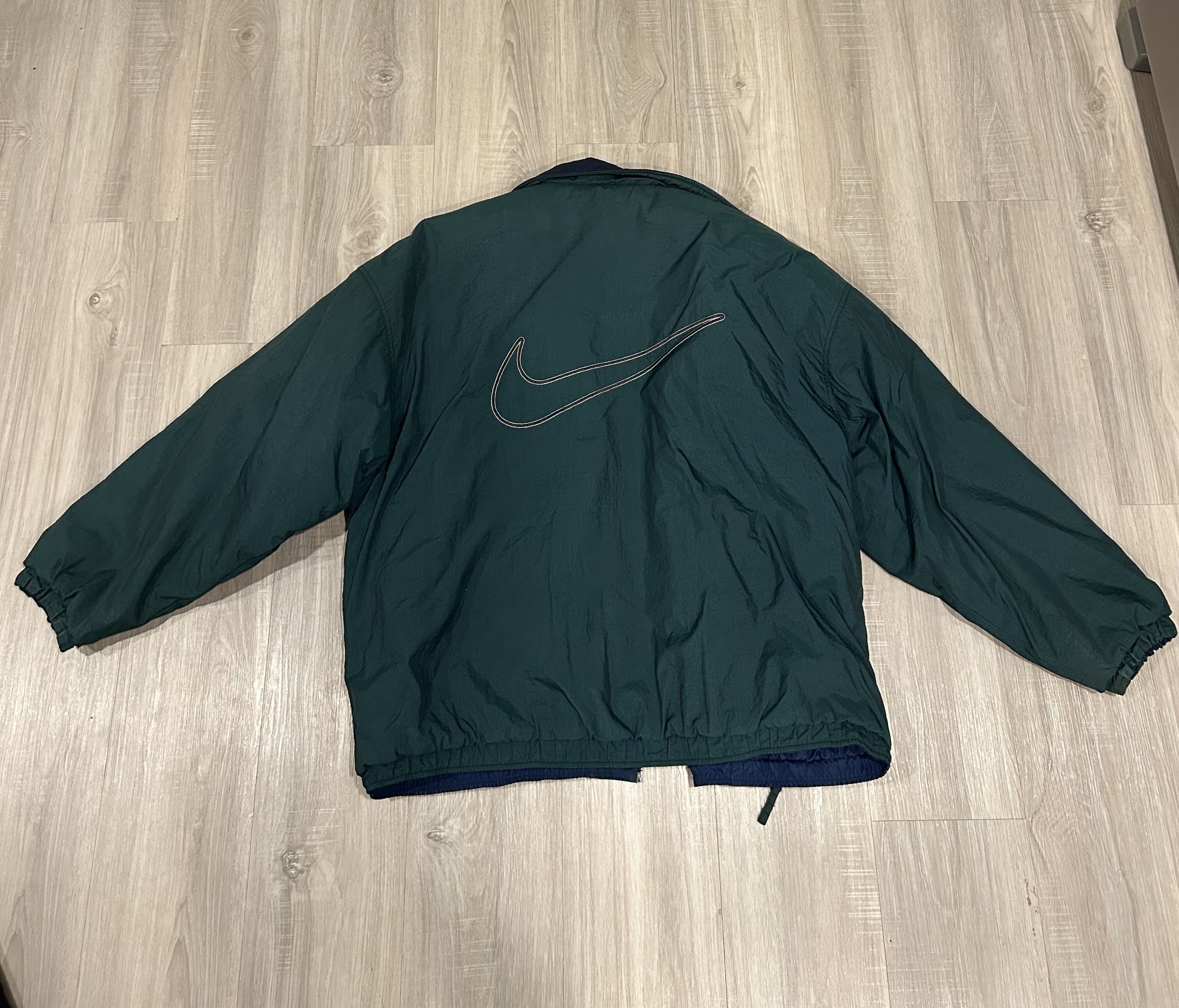 Nike Vintage Nike Reversible Puffer Jacket with Swoosh Logo Size US L / EU 52-54 / 3 - 1 Thumbnail