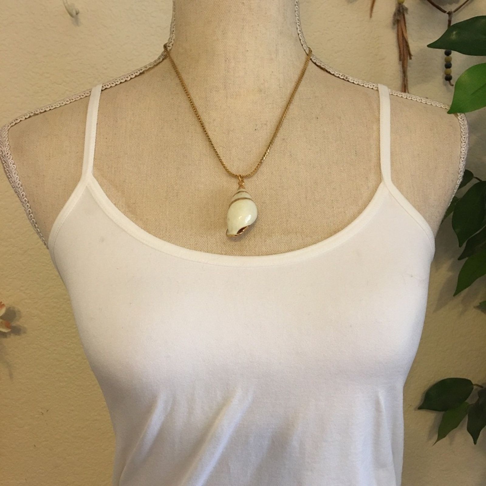 Vintage Vintage natural tulip shell pendant on chain Size ONE SIZE - 3 Thumbnail