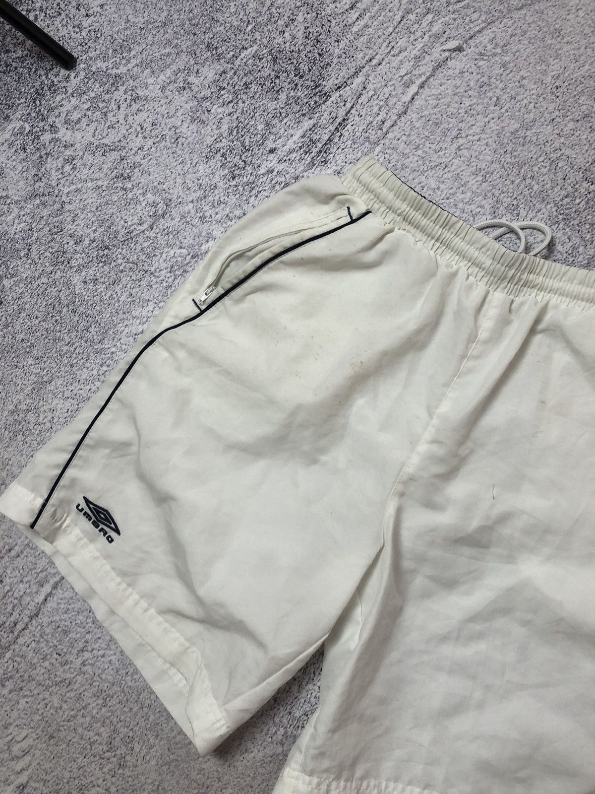 Umbro Vintage short Umbro Size US 32 / EU 48 - 3 Thumbnail