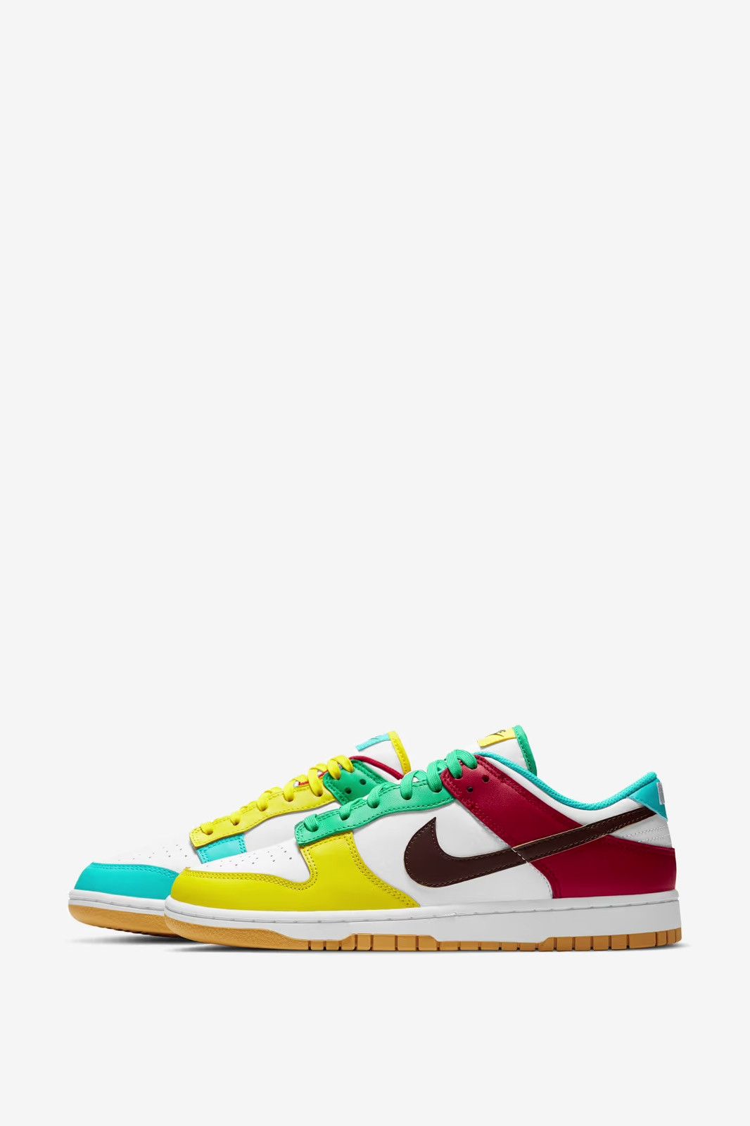 Nike Size 11 - Nike Dunk SE Low Free.99 - White Size US 11 / EU 44 - 1 Thumbnail