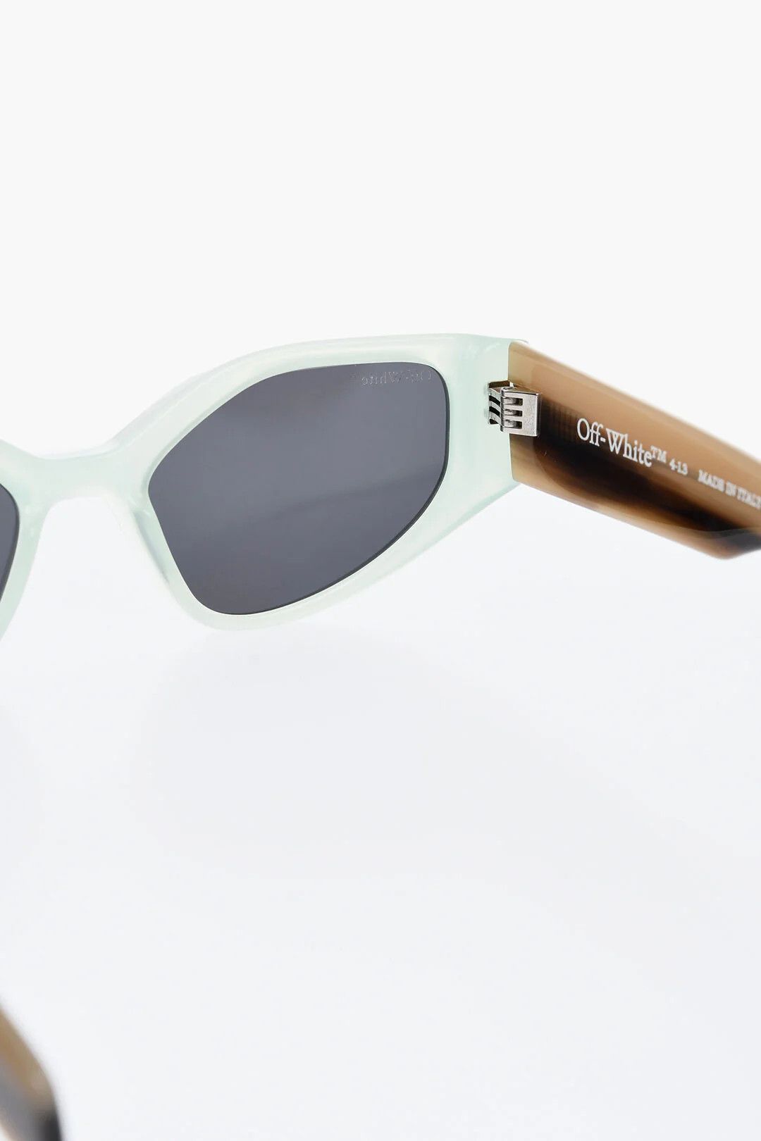 Off-White og1mm0426 Size: OS / Cat-Eye Sunglasses in Green Size ONE SIZE - 3 Thumbnail