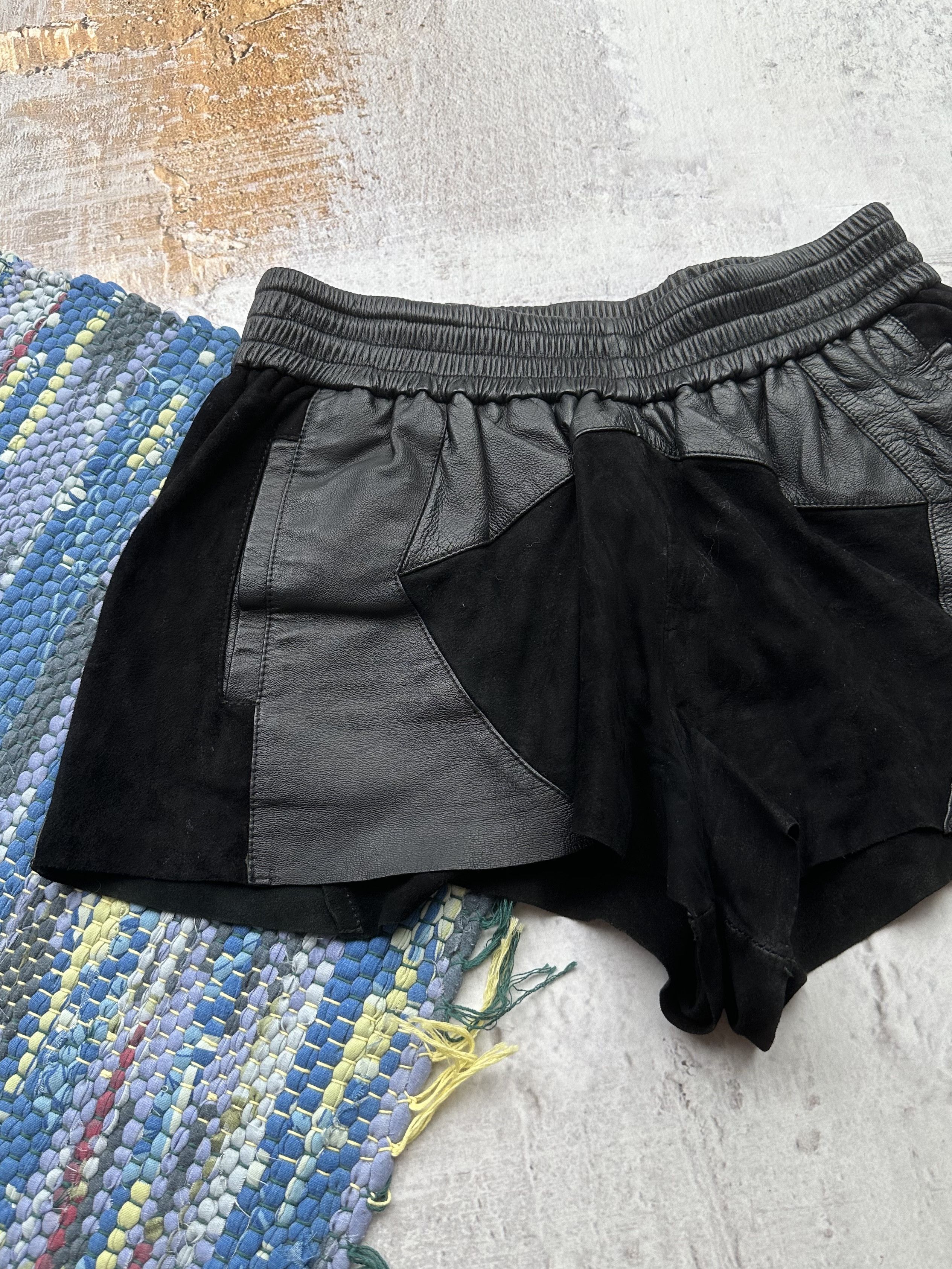 Genuine Leather Vintage Suede Leather Mini Shorts A520(188) Size 27" / US 4 / IT 40 - 2 Thumbnail