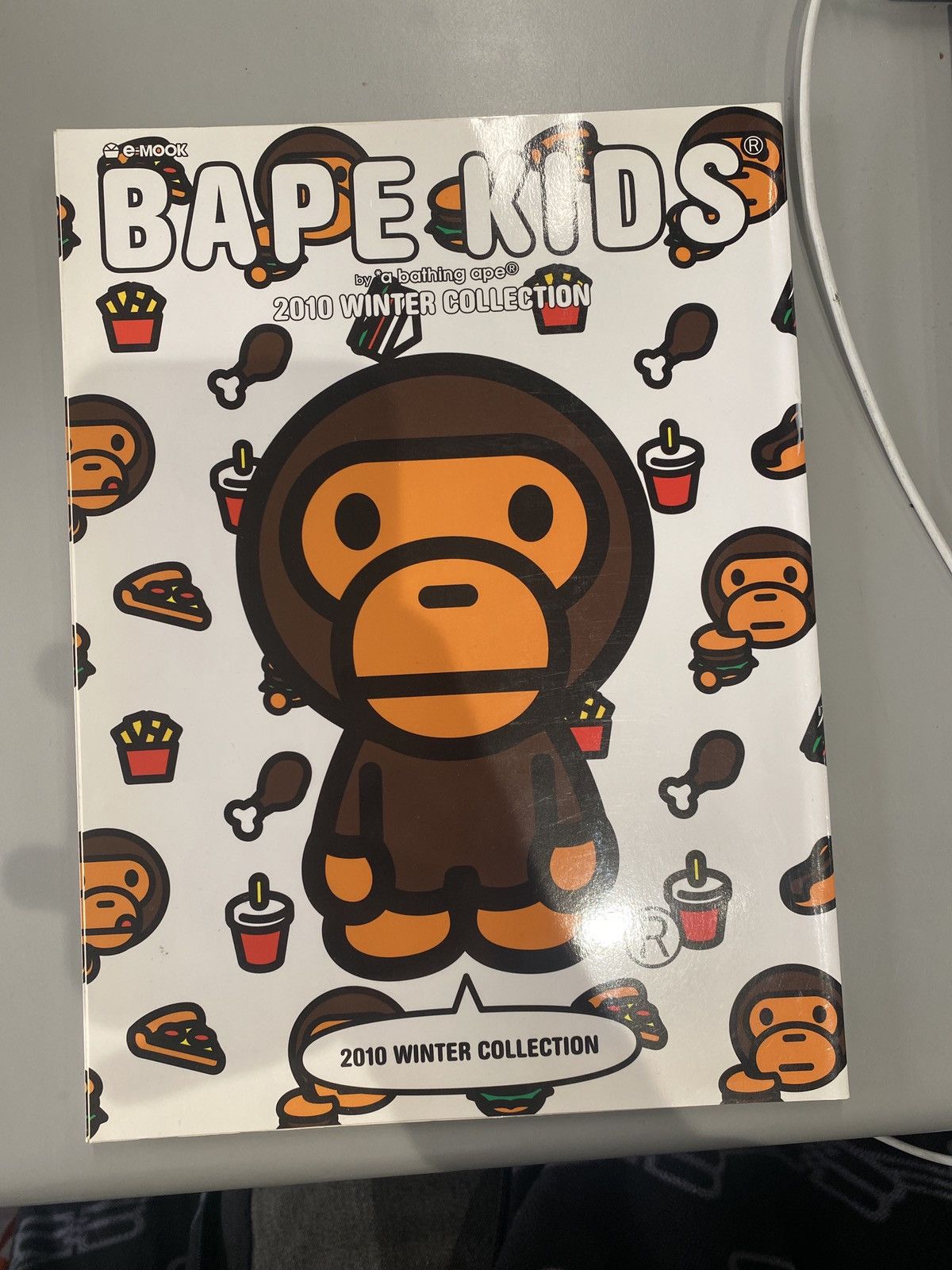 Bape Bape Kids by A bathing Ape Magazine A/W 2010 Size ONE SIZE - 1 Thumbnail