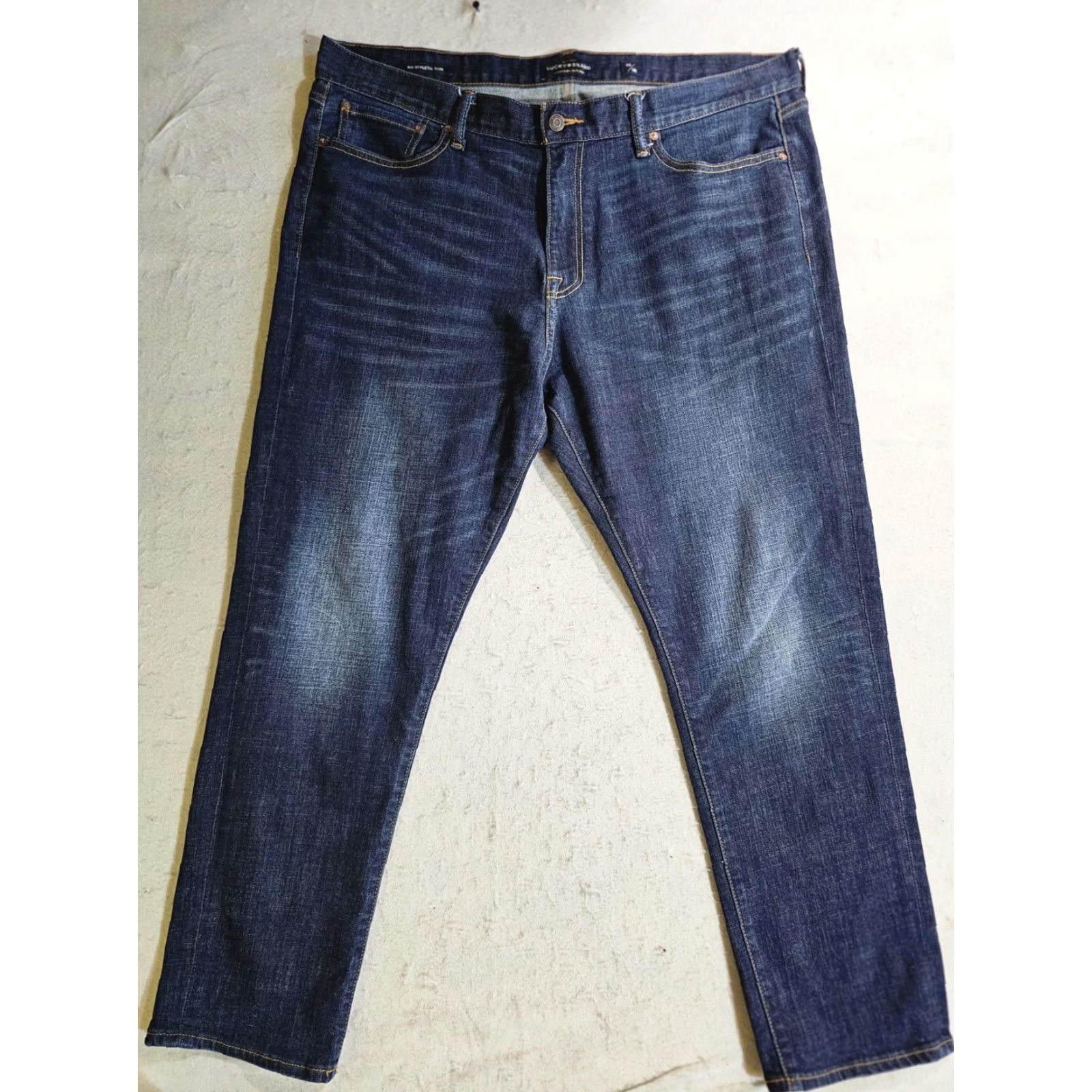 Lucky Brand Lucky Brand Signature Denim Jeans 410 Athletic Slim Dark Wash Men 40x30 Denim Jeans Slim Straight Logo USA 410 Athletic Slim Dark Wash Mens 40x30 Size US 40 / EU 56 - 2 Thumbnail