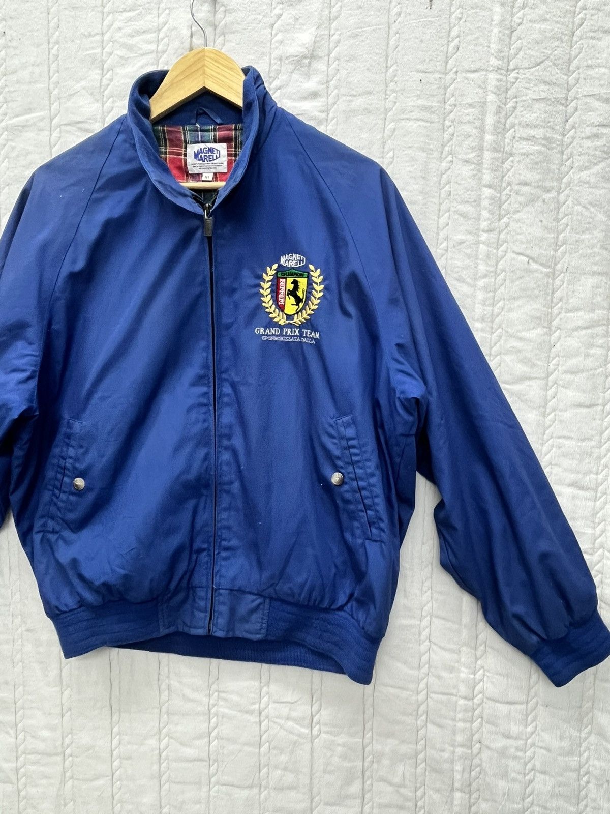 Ferrari MAGNETTI MARELLI FERARRI GRAND PRIX TEAM BOMBER JACKET Size US M / EU 48-50 / 2 - 3 Thumbnail