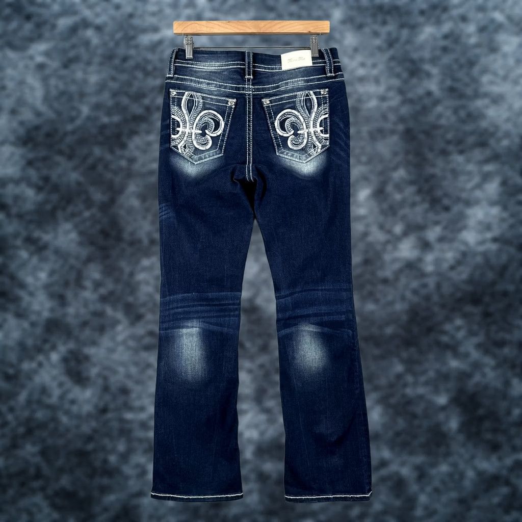 Miss Me Miss Me Jeans Womens Bootcut 5-Pocket Rhinestone Embroidered Studded Blue Curvy W29 L32 Denim Size 29" - 1 Thumbnail
