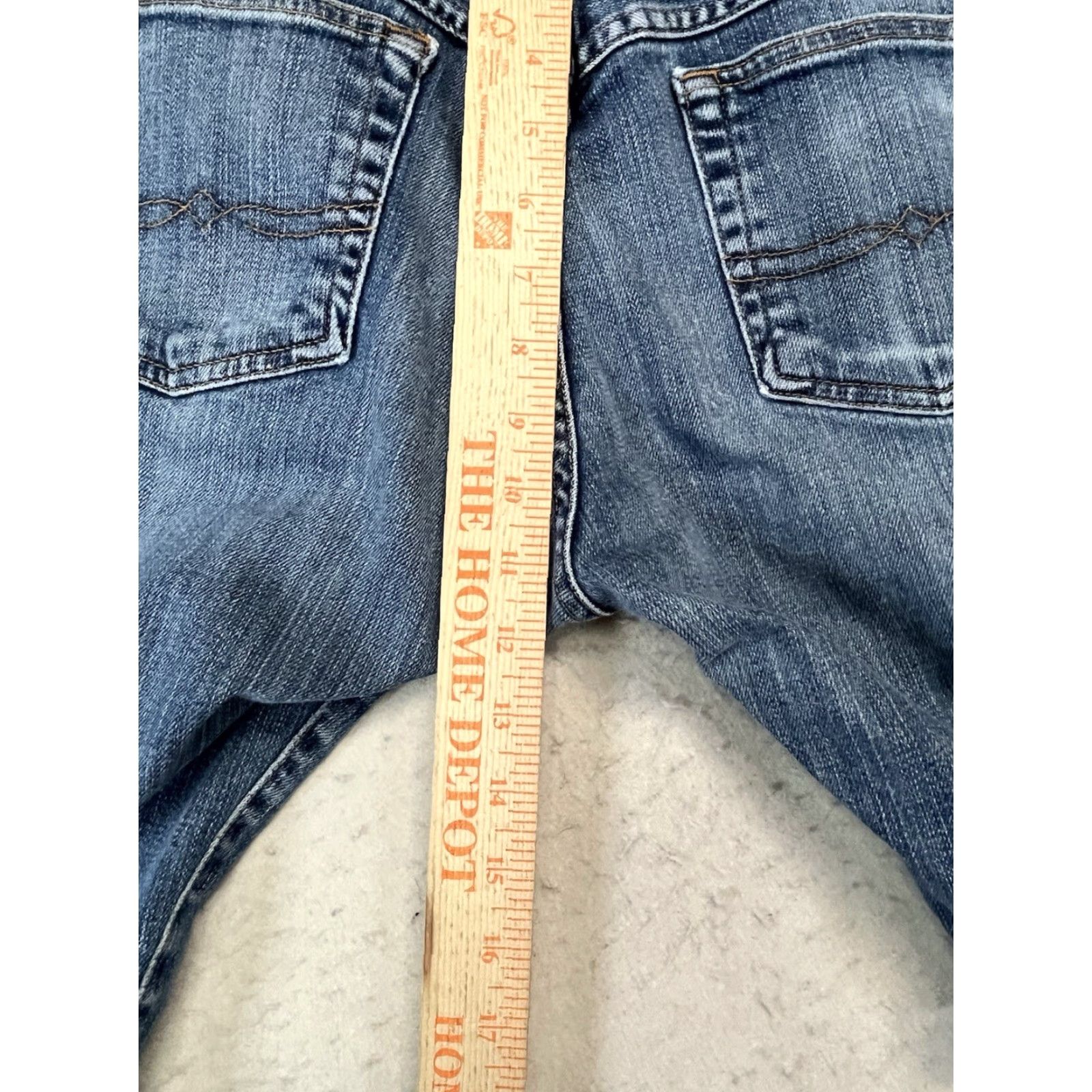 Lucky Brand VINTAGE Lucky Brand Jeans Womens Denim Classic Fit Straight Leg Sz 10/30 Distressed Blue Size 32" / US 10 / IT 46 - 4 Thumbnail