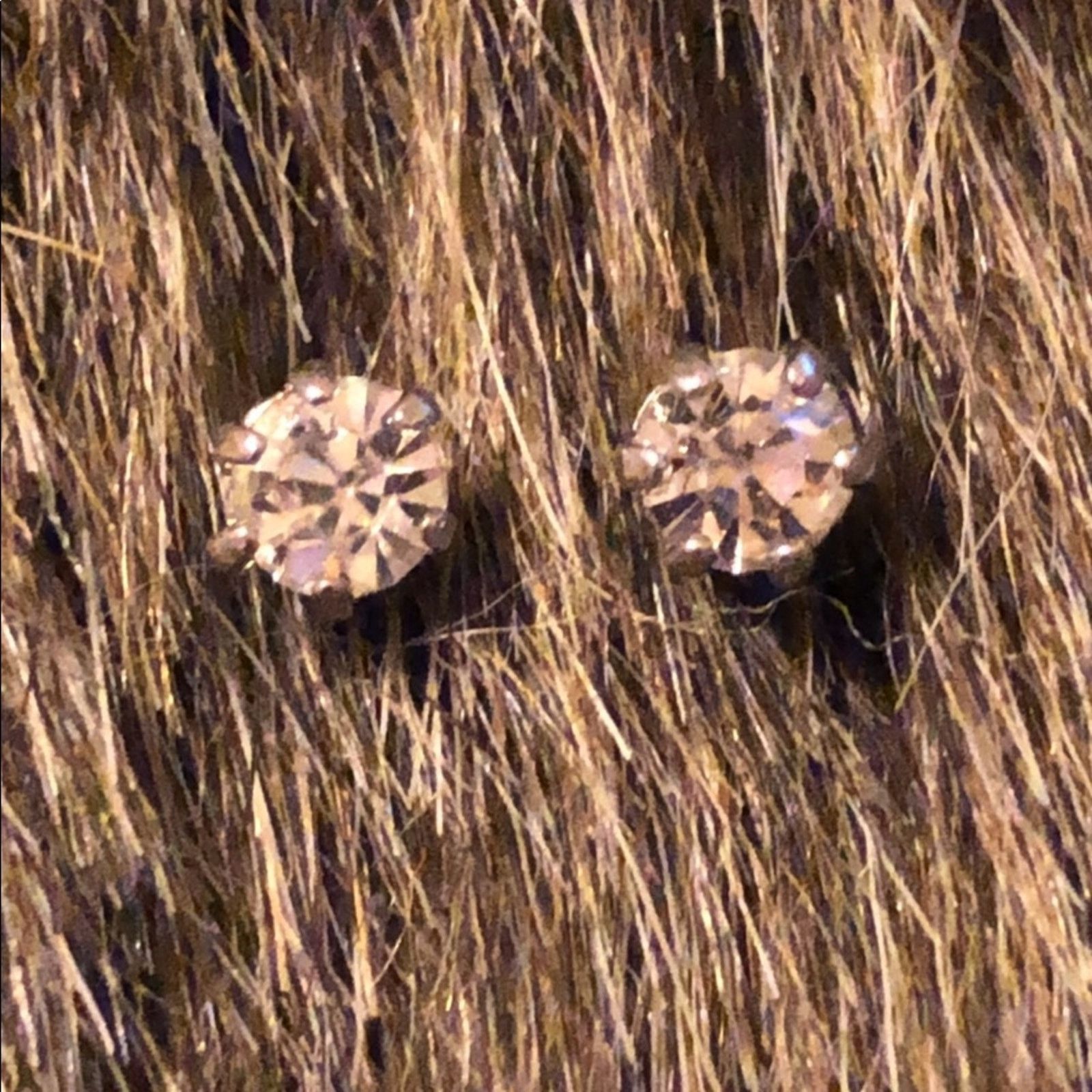 Jewelry 2mm round CZ 6 prong stud pierced earrings Size ONE SIZE - 1 Thumbnail