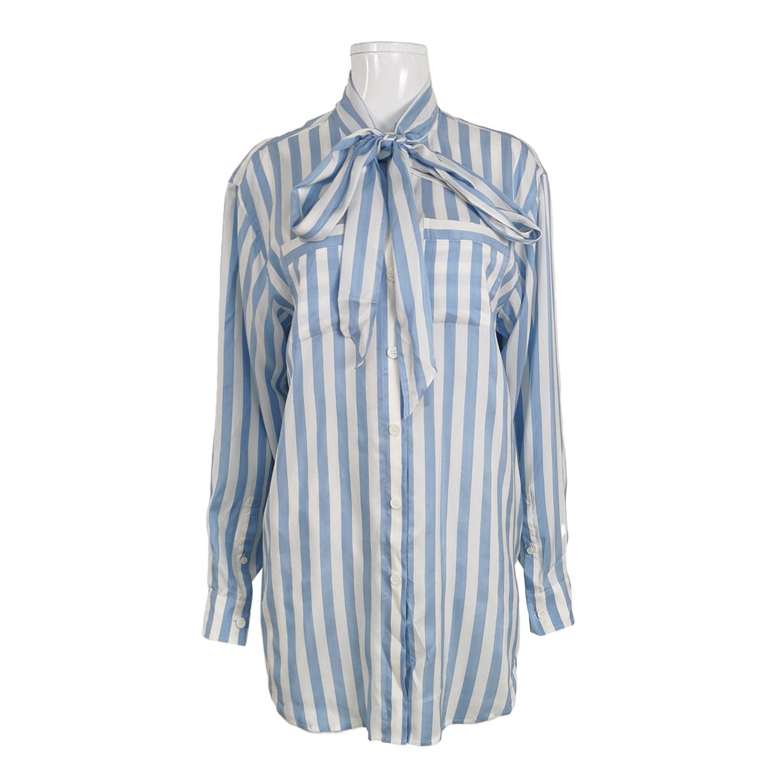 Burberry Burberry Women 2 Button Ups Size XS / US 0-2 / IT 36-38 - 1 Thumbnail